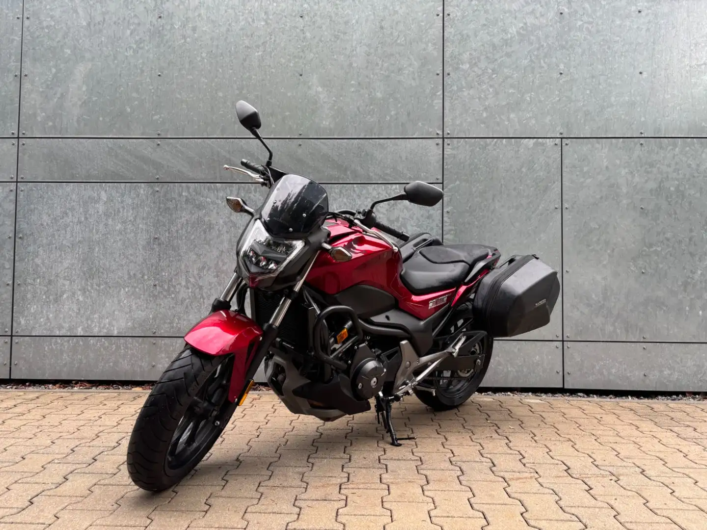 Honda NC 750 S ABS Tieferlegung A2 Seitenkoffer Rot - 2