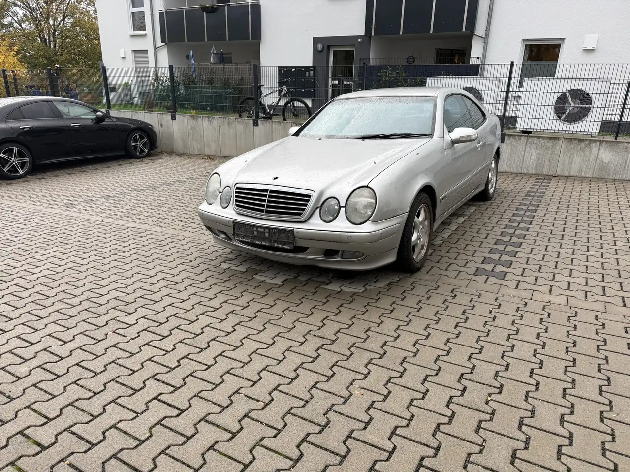 Mercedes-Benz CLK 230