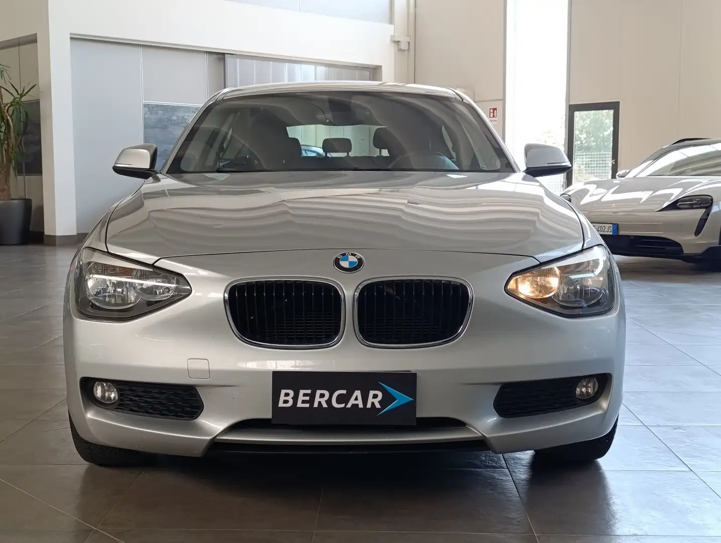BMW 116 116d 3p. Unique Argento - 2