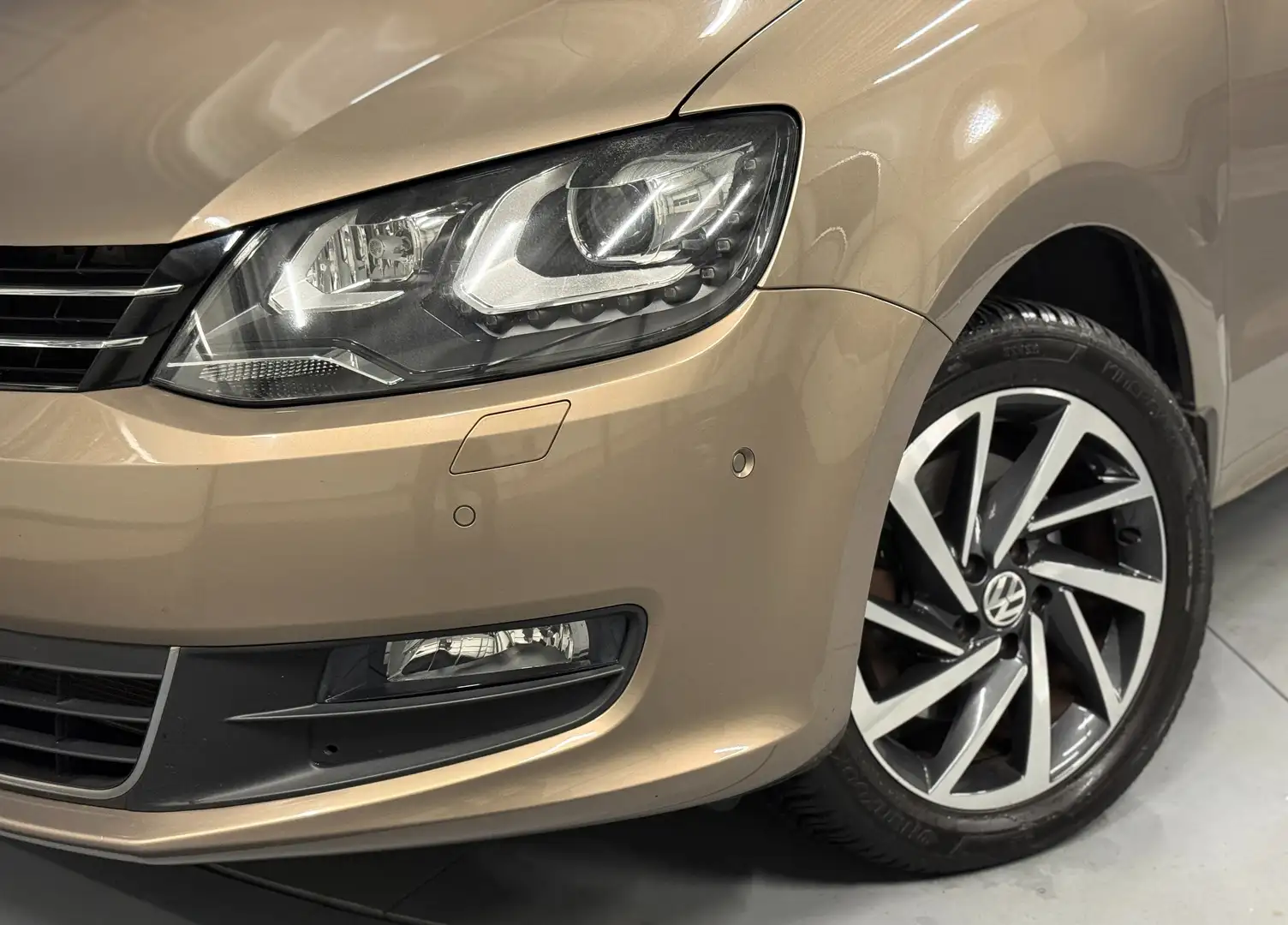 Volkswagen Sharan Sound *BEHINDERTENGERECHT*1.HAND*46.000 km* Gold - 2