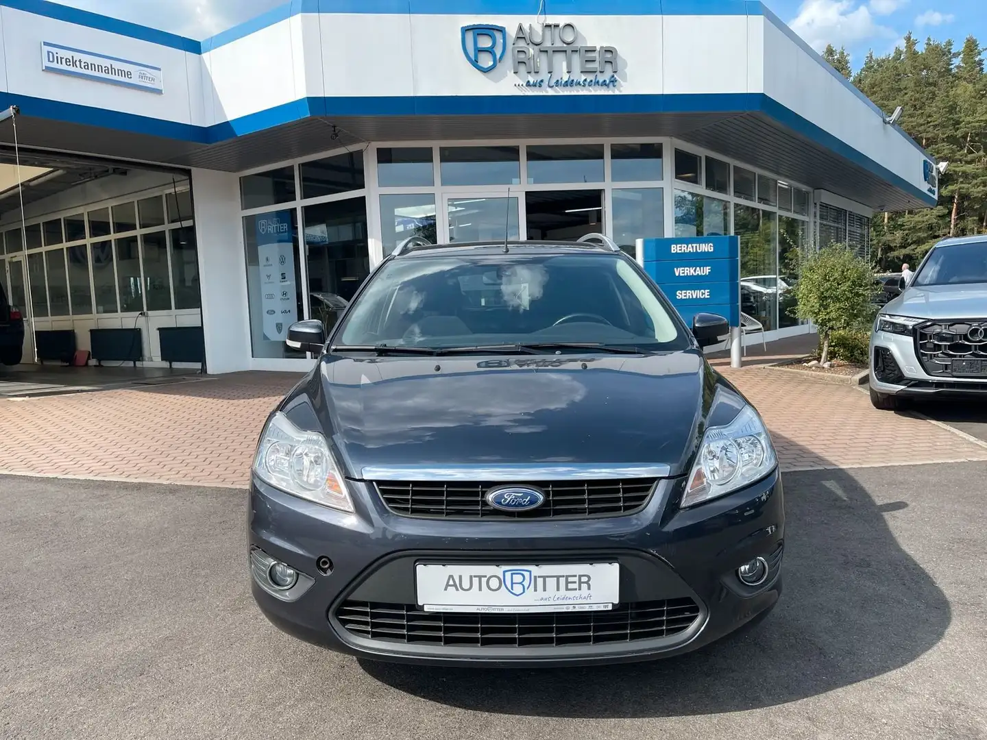 Ford Focus Turnier 1.6 Klima+Beheizbare Scheibe Grijs - 2