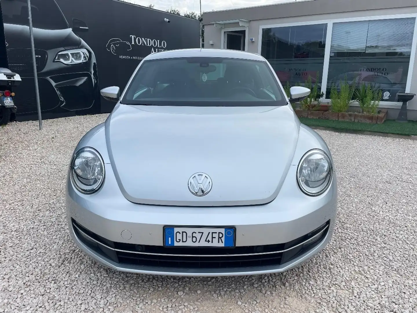 Volkswagen Maggiolino 1.6 TDI Design Gris - 1