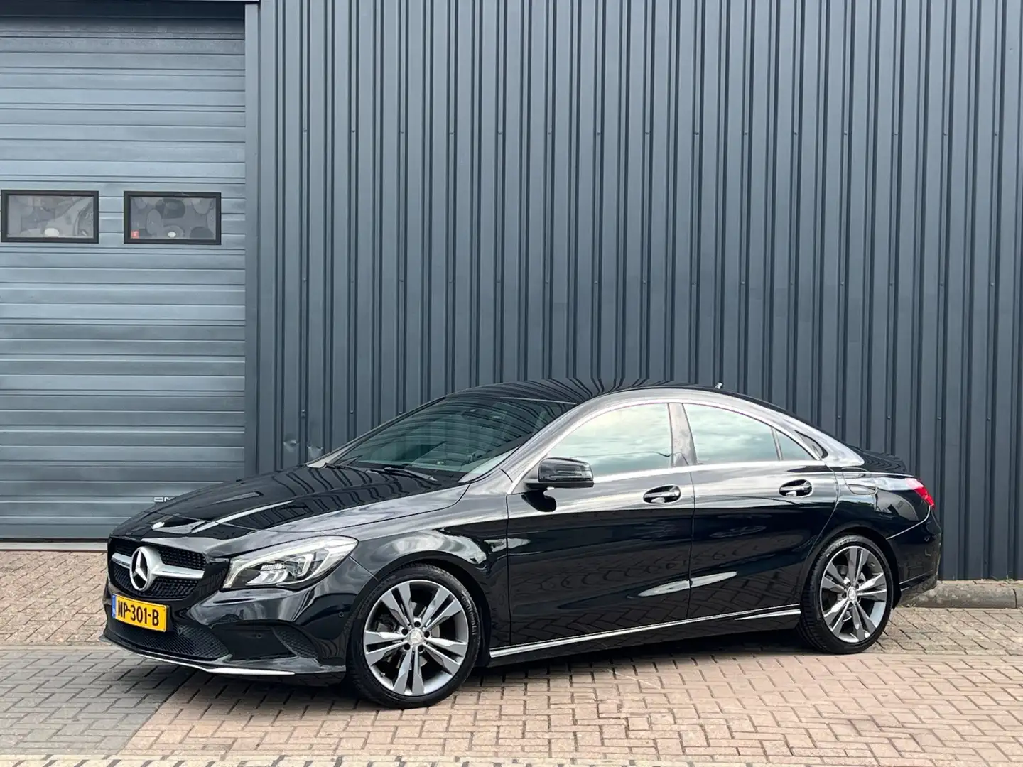 Mercedes-Benz CLA 180 Business Solution|Cam|Navi|LED|PDC|Stoel Verw|Deal Noir - 1