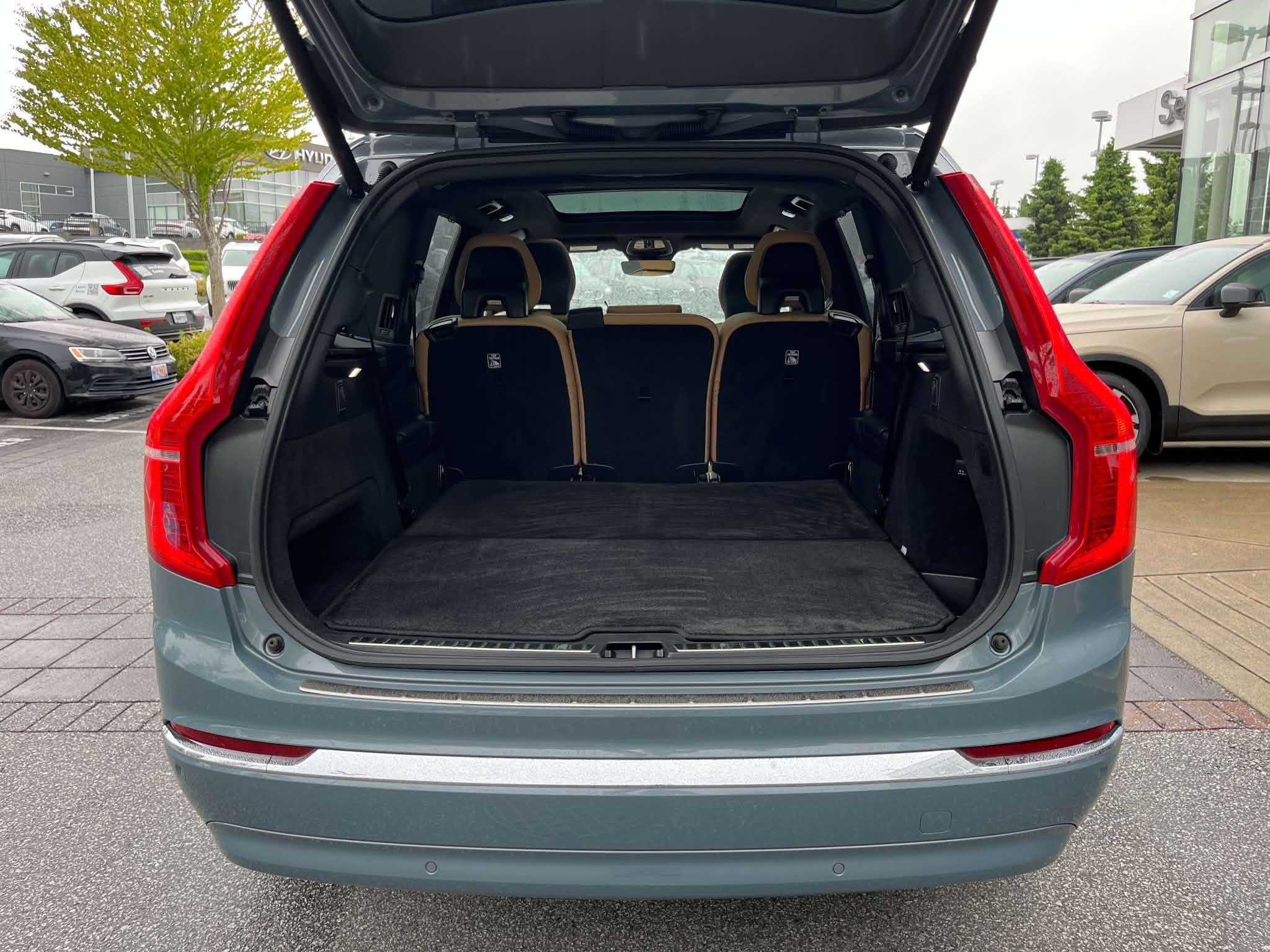 2023 Volvo XC90 B6 AWD Ultimate Bright thumb 17