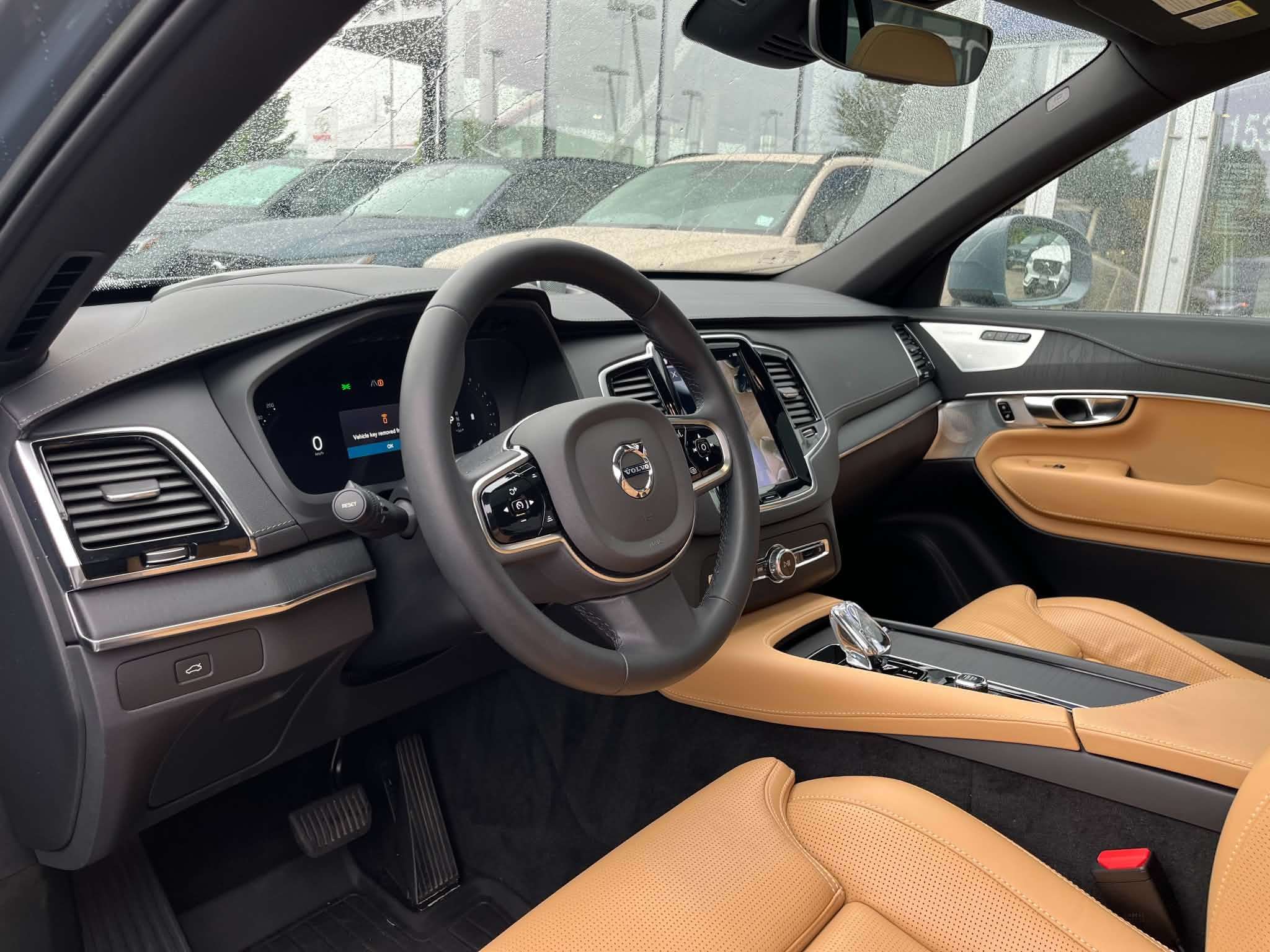 2023 Volvo XC90 B6 AWD Ultimate Bright thumb 11
