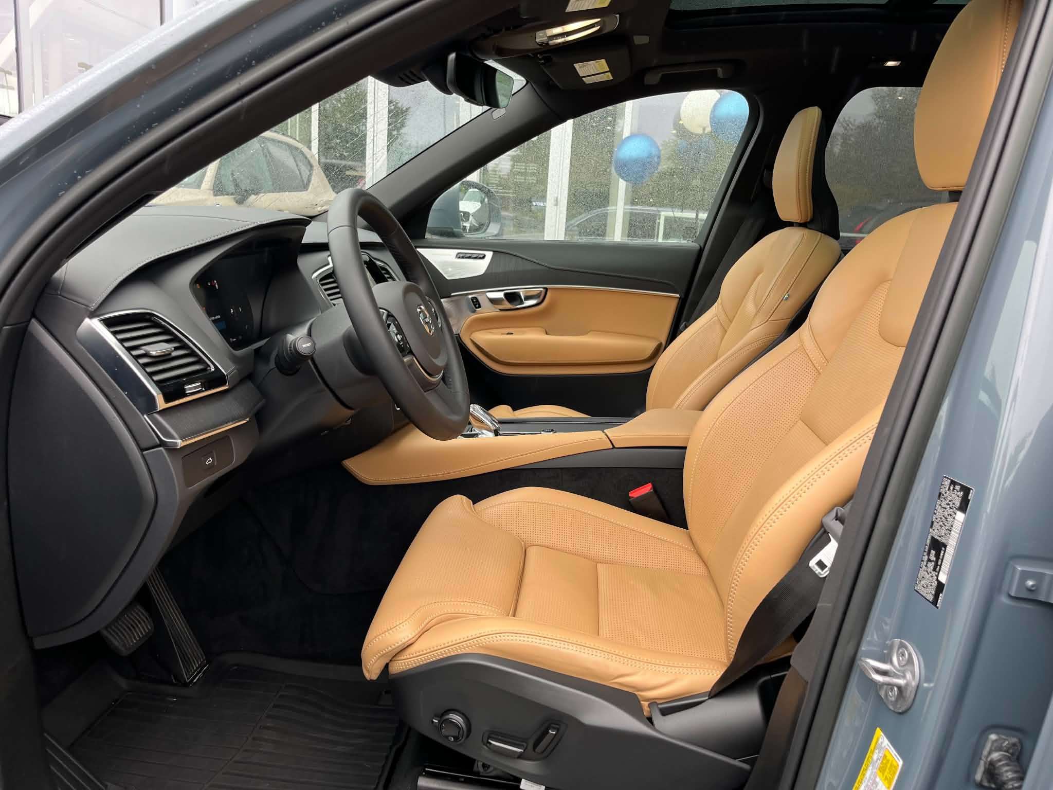 2023 Volvo XC90 B6 AWD Ultimate Bright thumb 9