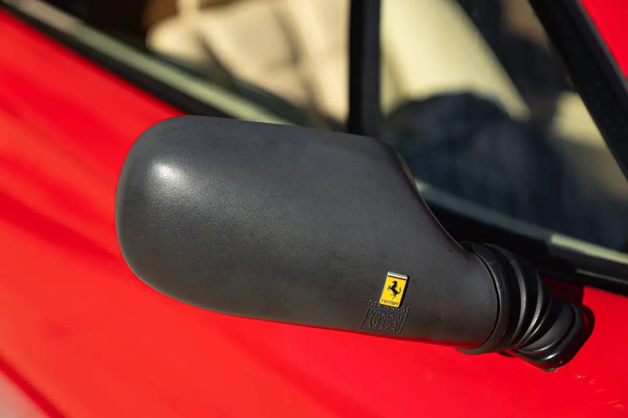 Ferrari 208 GTB TURBO, foto 3