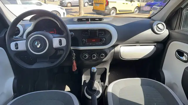 Renault Twingo view 11