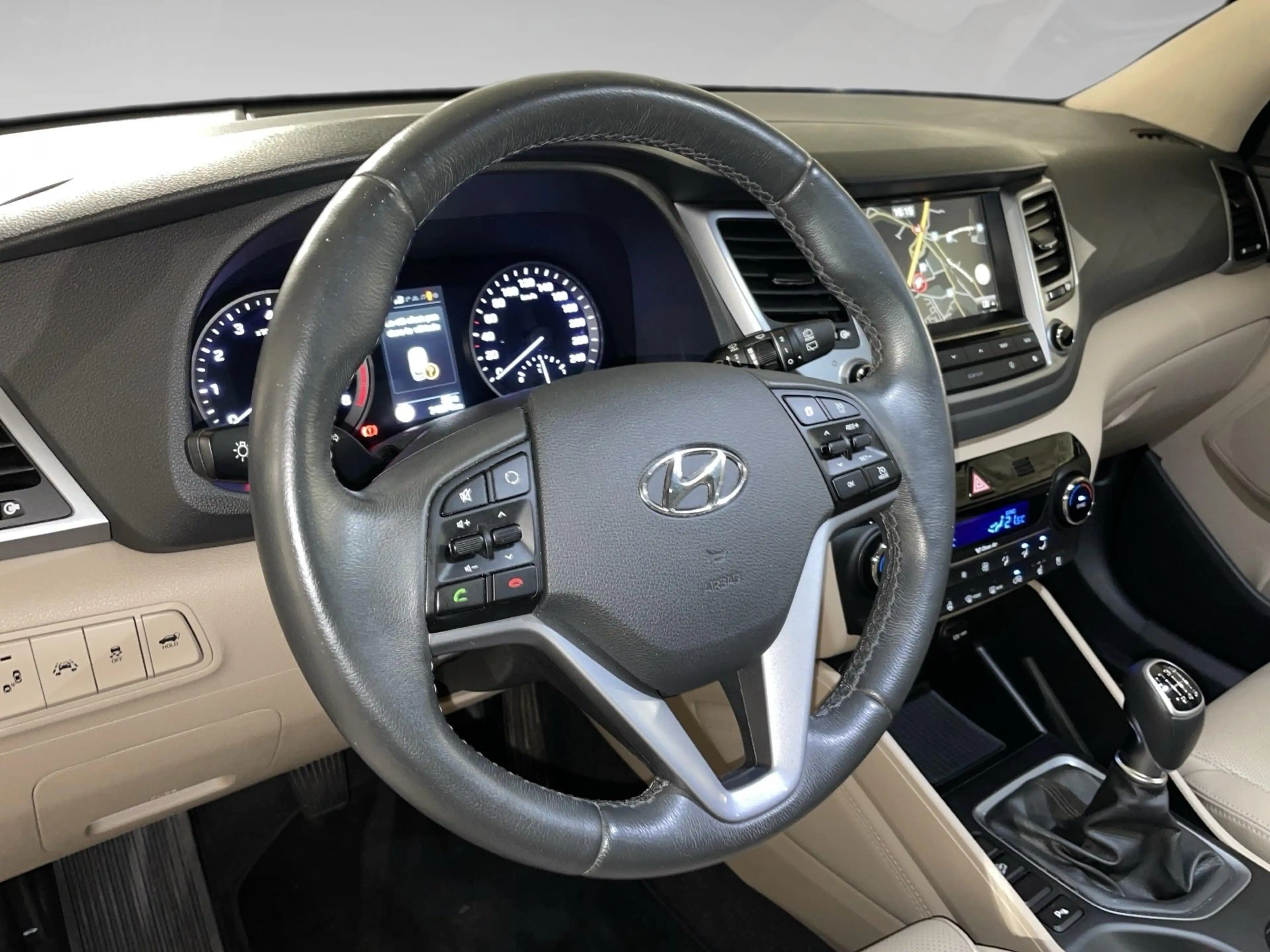 Hyundai TUCSON 1.6 T-GDi Premium — photo 8