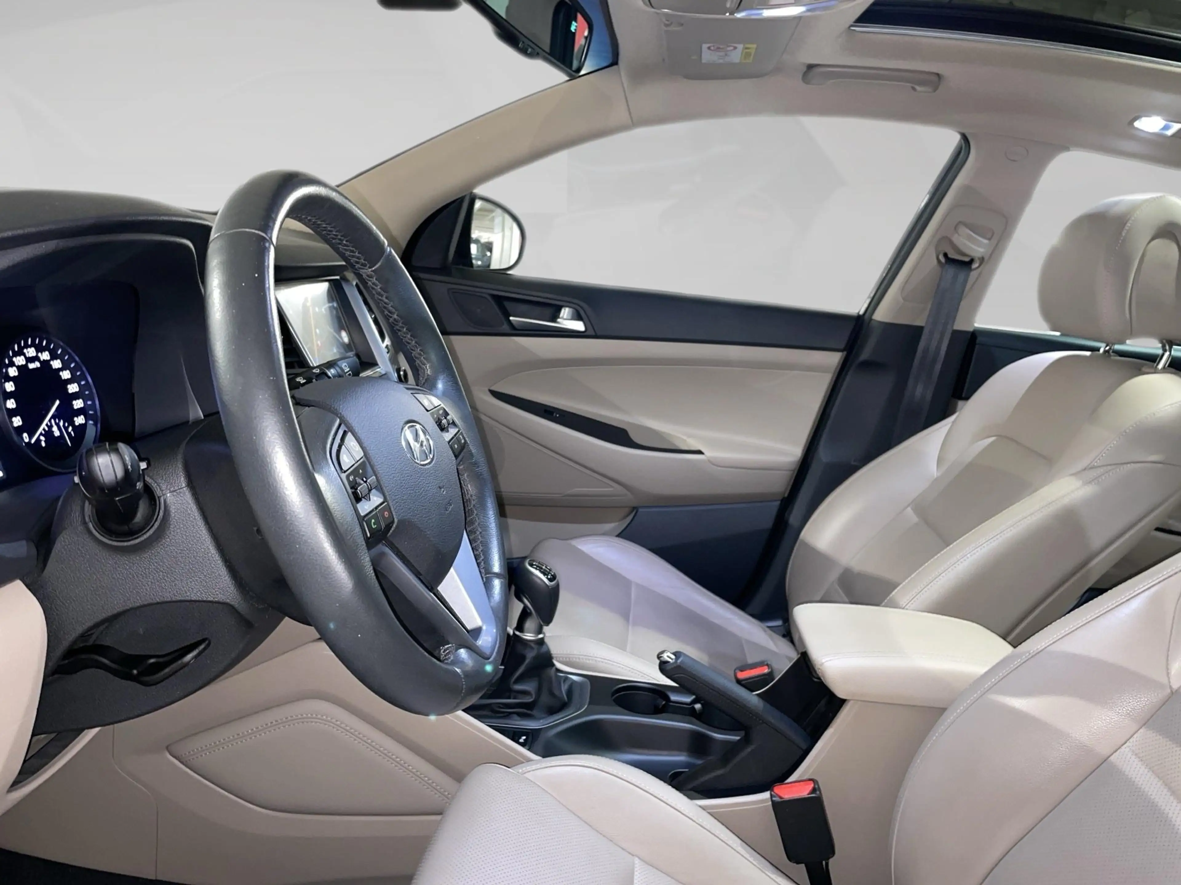 Hyundai TUCSON 1.6 T-GDi Premium — photo 4