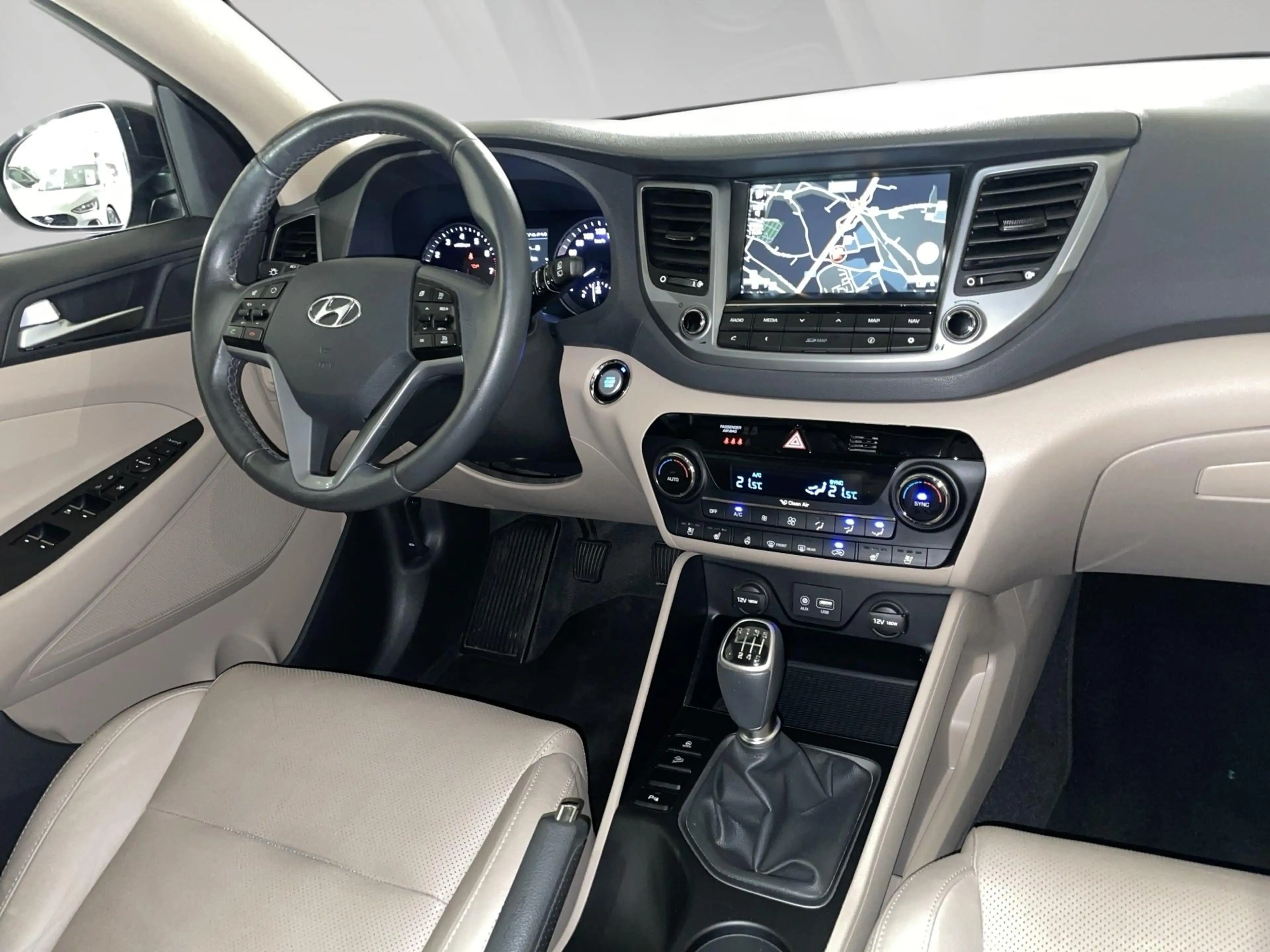 Hyundai TUCSON 1.6 T-GDi Premium — photo 7