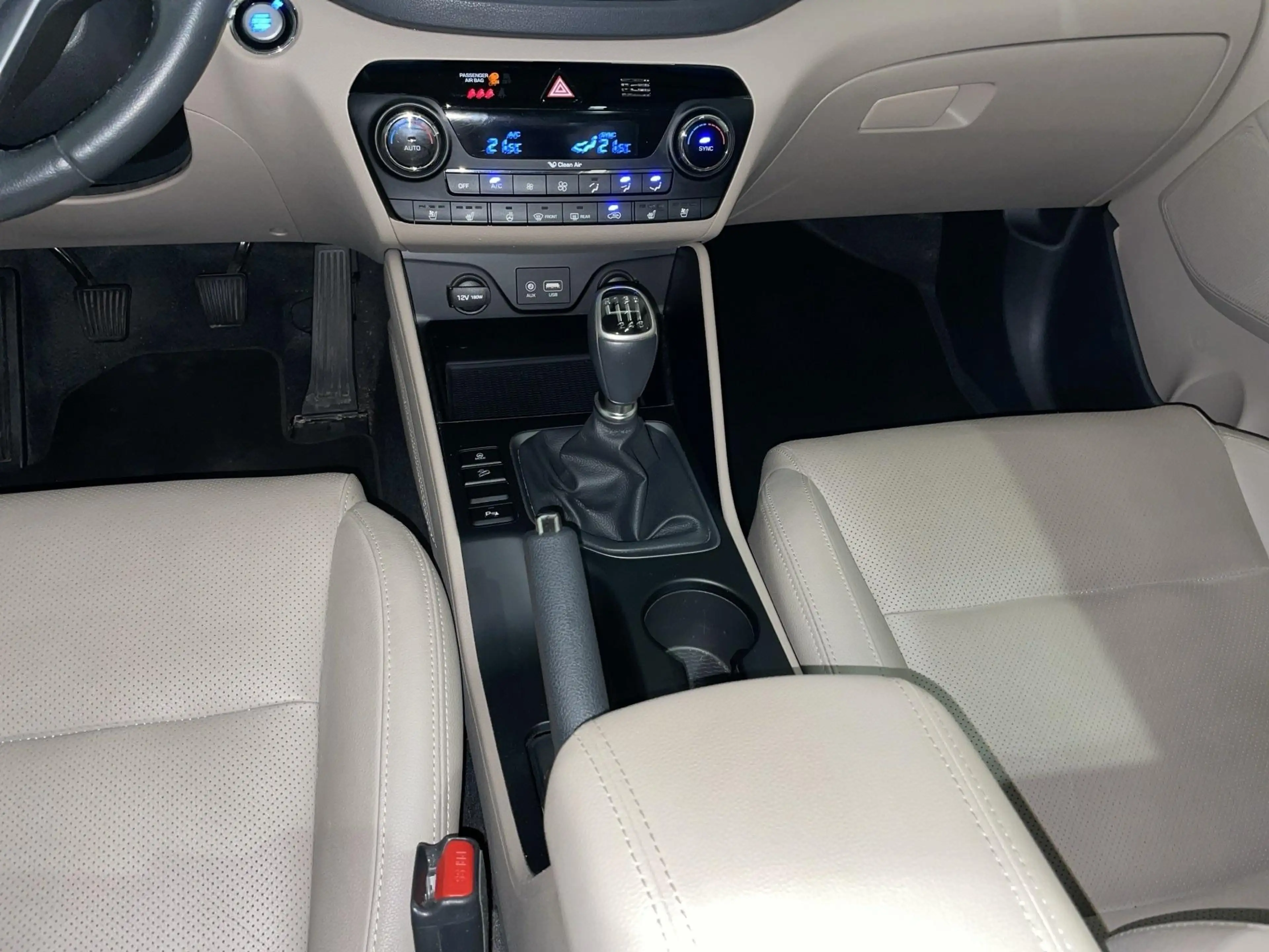 Hyundai TUCSON 1.6 T-GDi Premium — photo 10