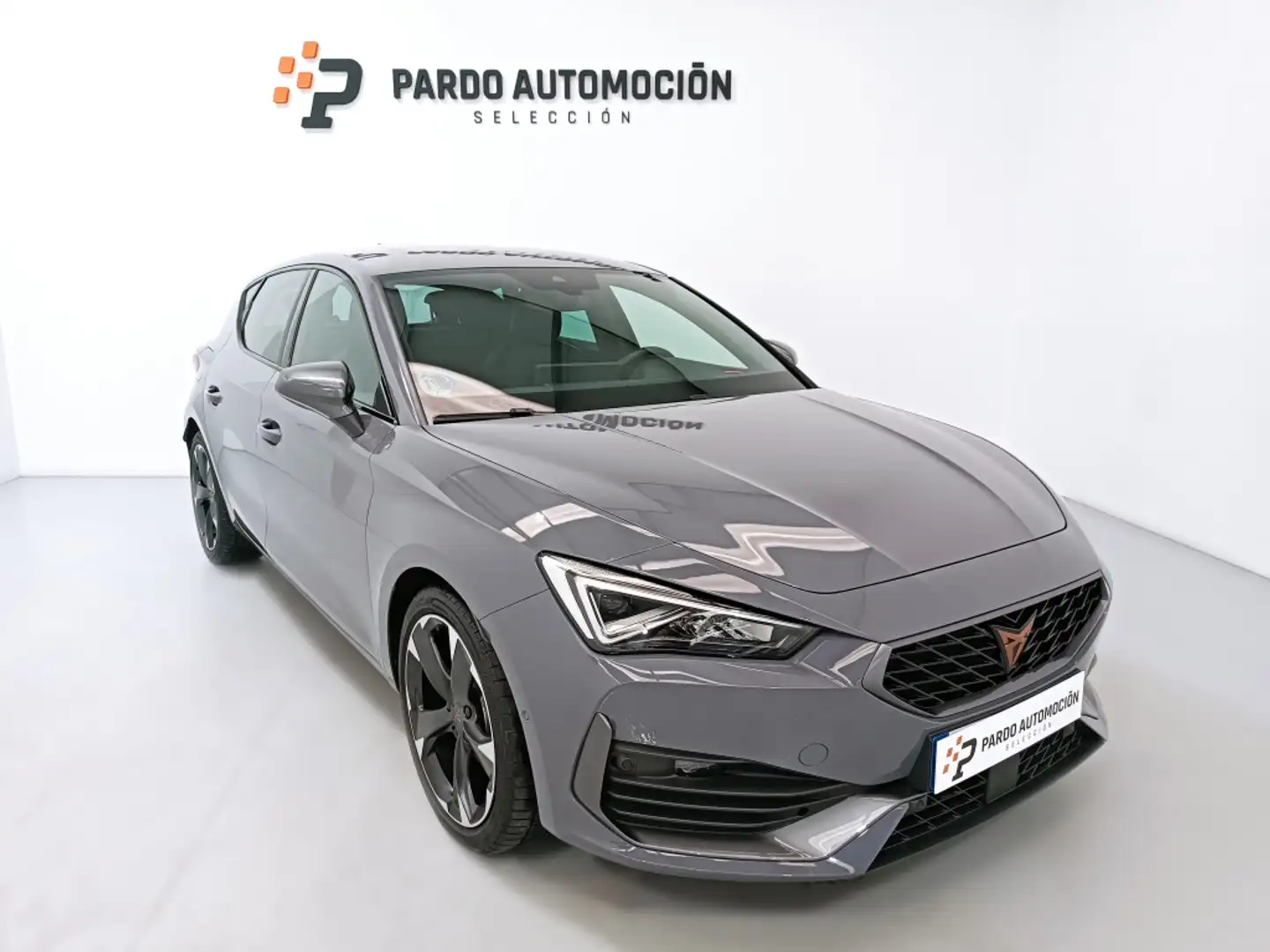 CUPRA Leon 1.5 eTSI 110 DSG Gris - 1