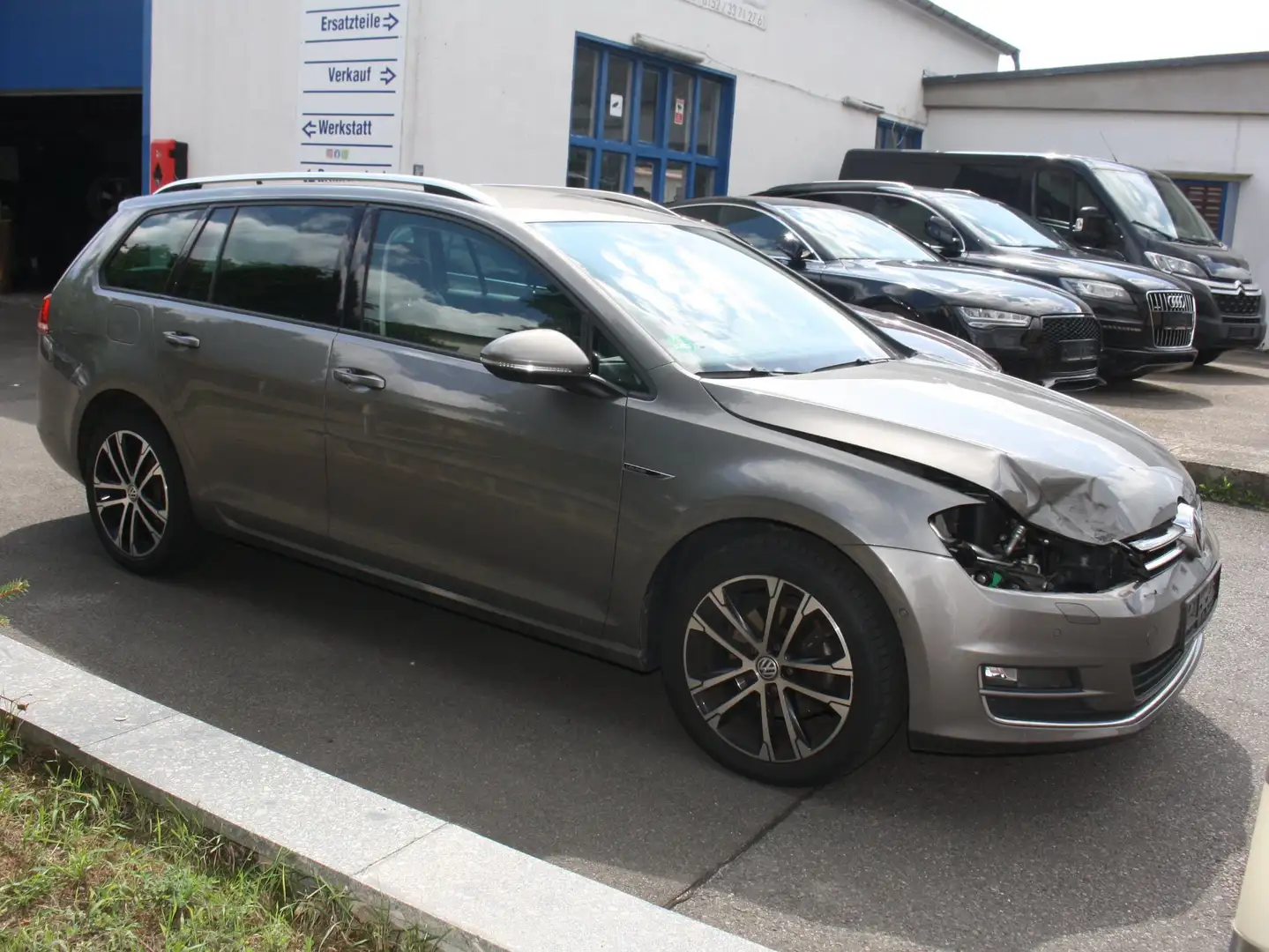 Volkswagen Golf Variant Lounge BMT Gris - 2