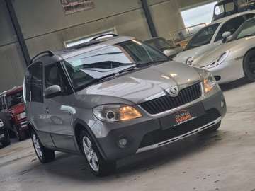 Roomster 1.6 CR TDi Ambition DPF