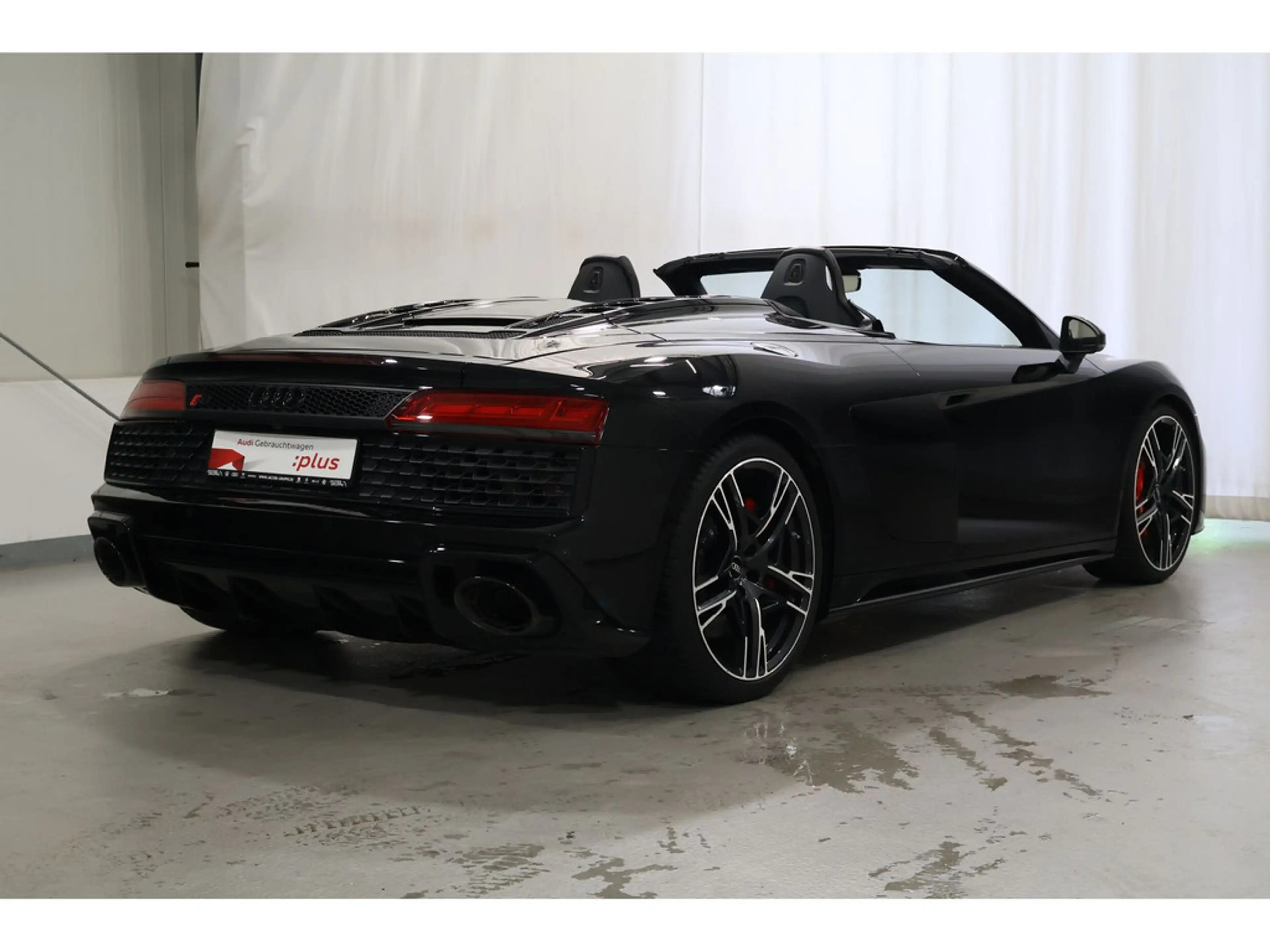 Audi R8 Spyder 5.2 FSI RWD performance LED*PDC*R-Kamera * — photo 3