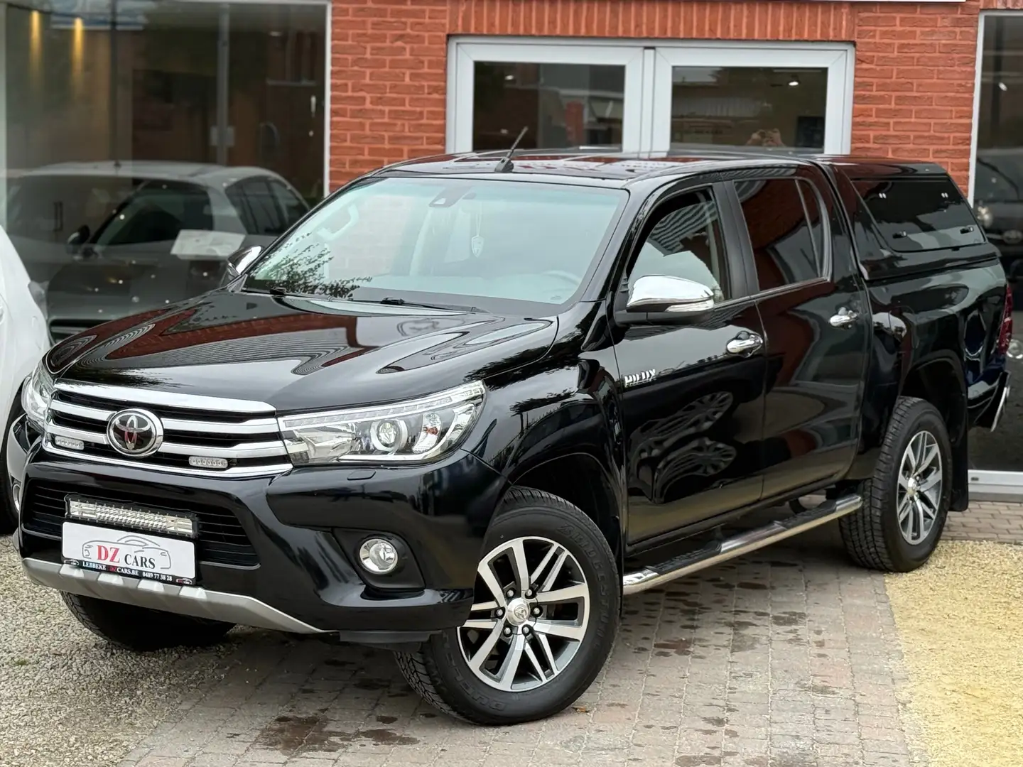 Toyota Hilux LOUNGE 2.4D 150PK |✅KEY LESS | CAMERA | XENON | Noir - 2