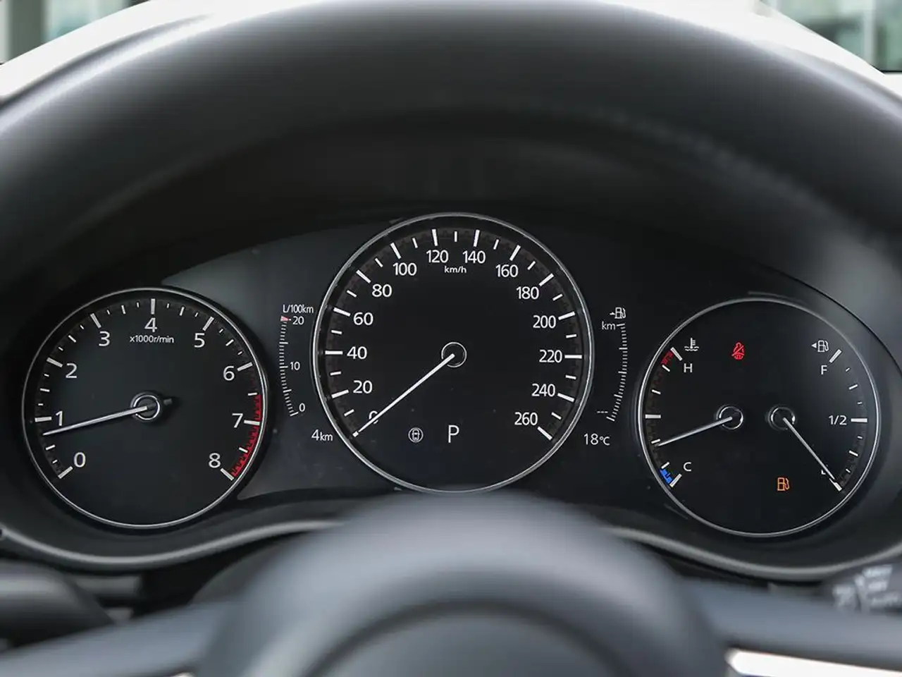 Mazda 3 снимка Mazda 3