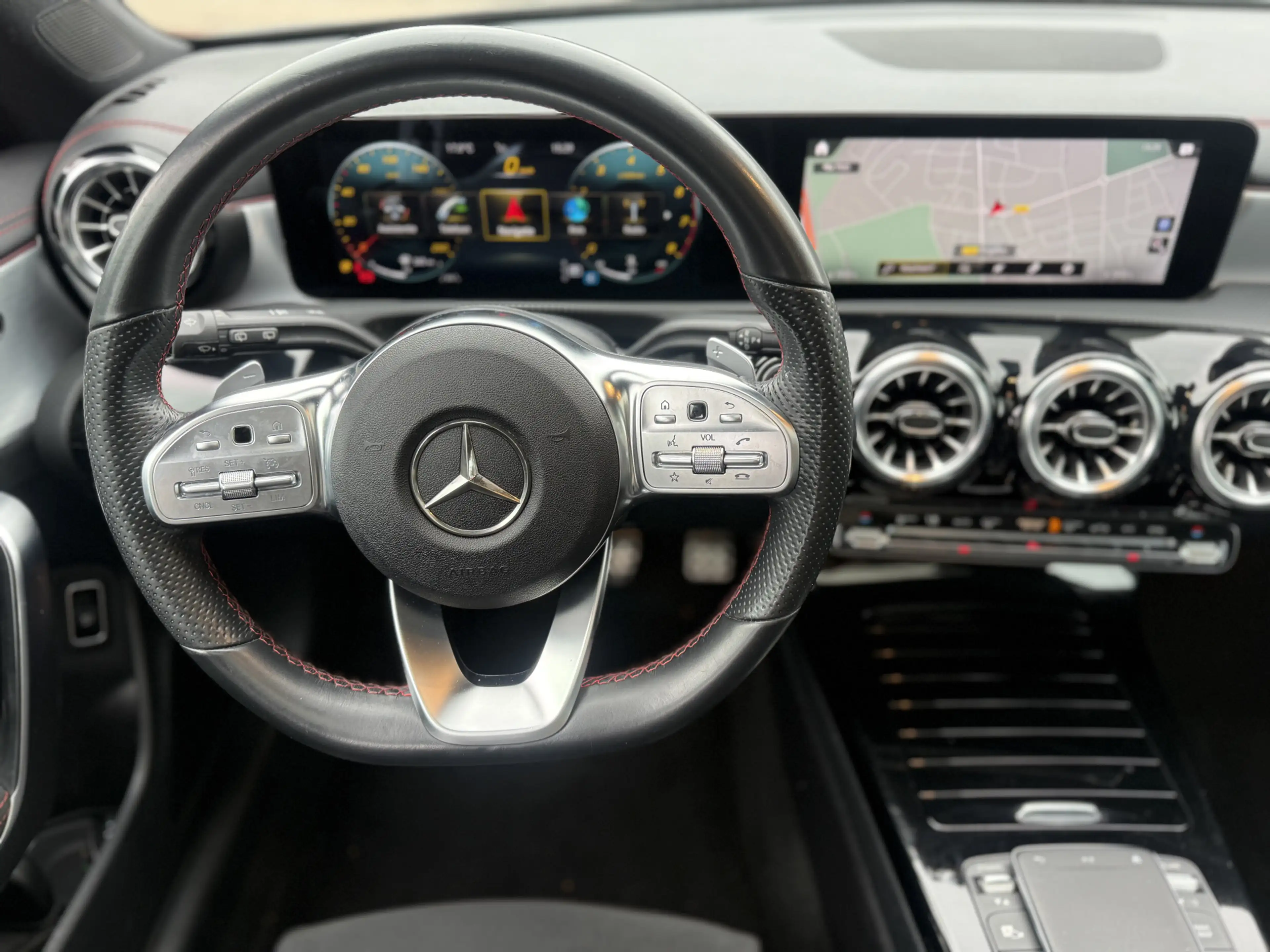Mercedes-Benz CLA 180 Shooting Brake Bus Solution AMG aut., Pano | Memor — photo 22