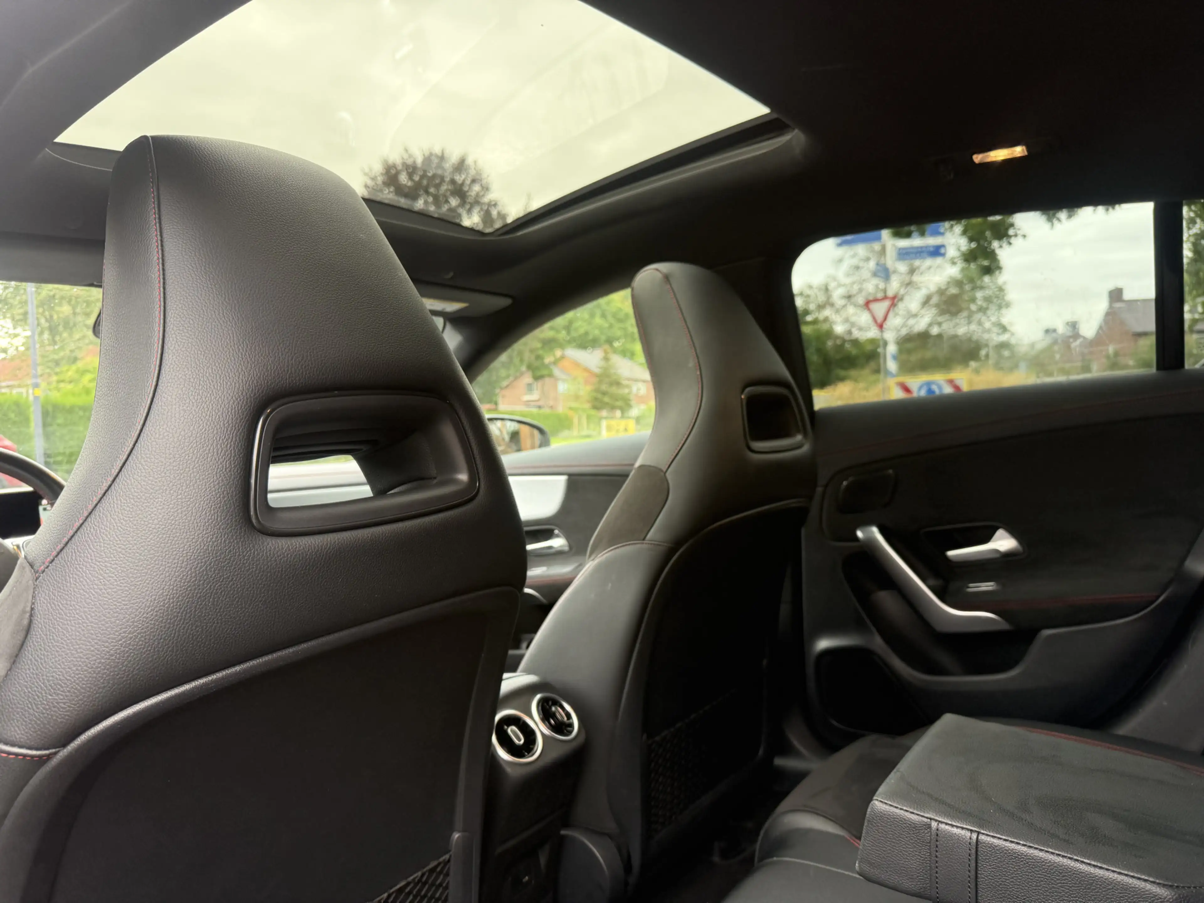 Mercedes-Benz CLA 180 Shooting Brake Bus Solution AMG aut., Pano | Memor — photo 4