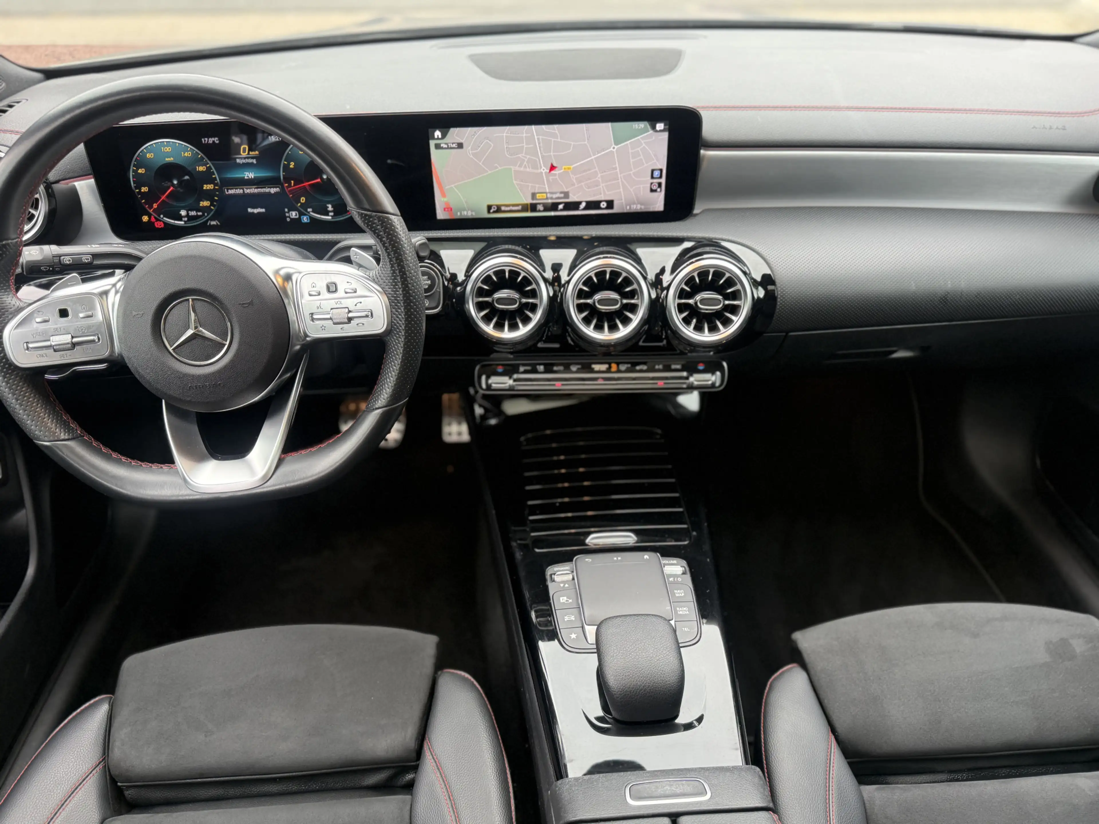 Mercedes-Benz CLA 180 Shooting Brake Bus Solution AMG aut., Pano | Memor — photo 30