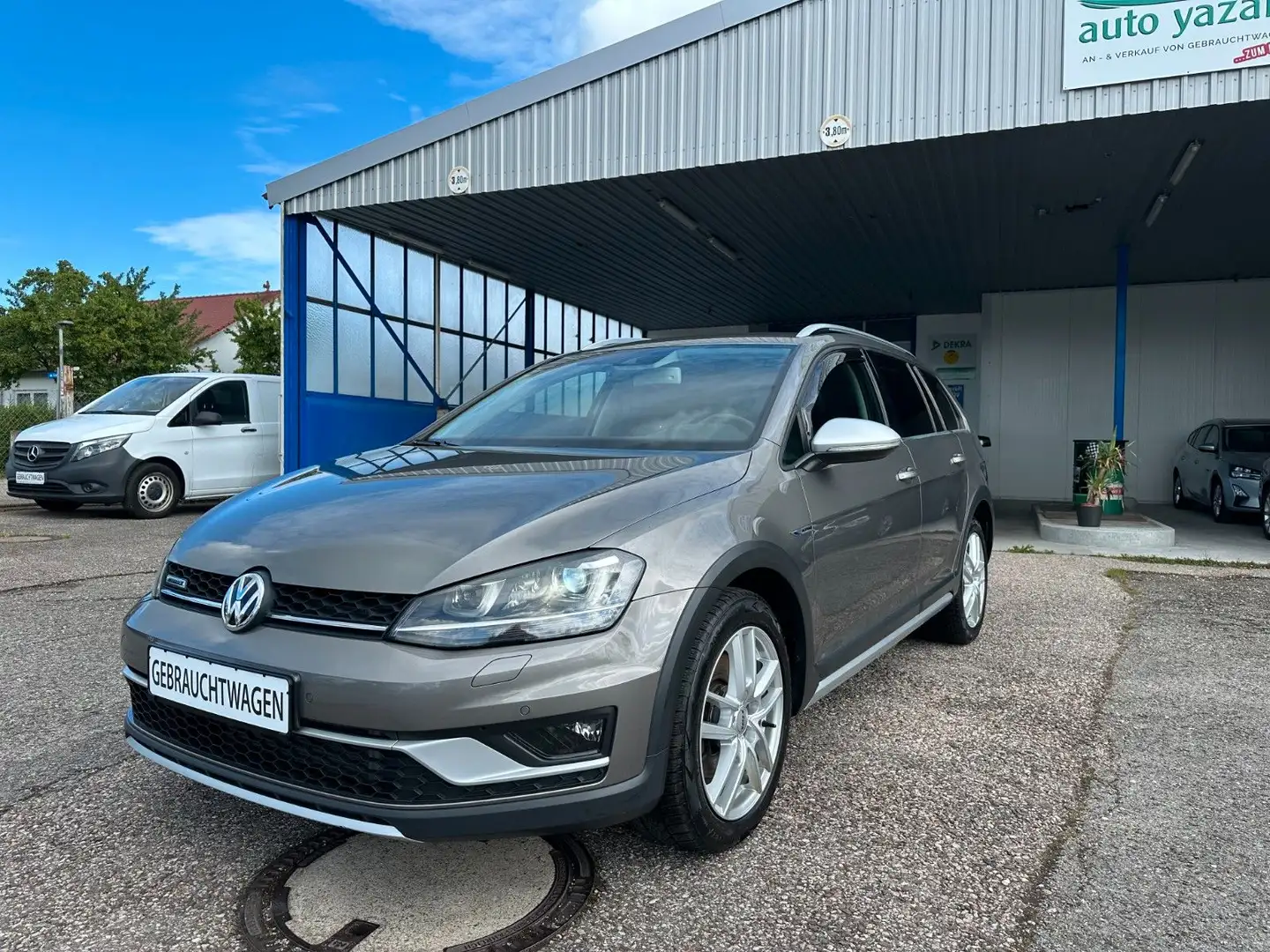 Volkswagen Golf VII Alltrack Variant 4Motion /NAVI/Massage Grigio - 1