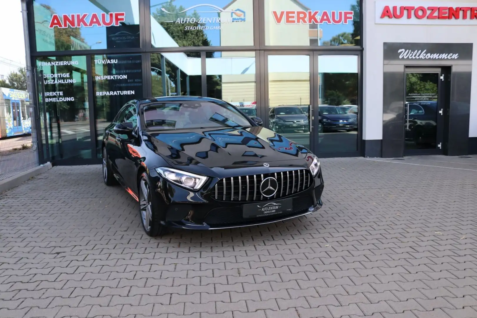 Mercedes-Benz CLS 400 d 4Matic HuD AHK Sitzbel. Glasdach 360° Noir - 1