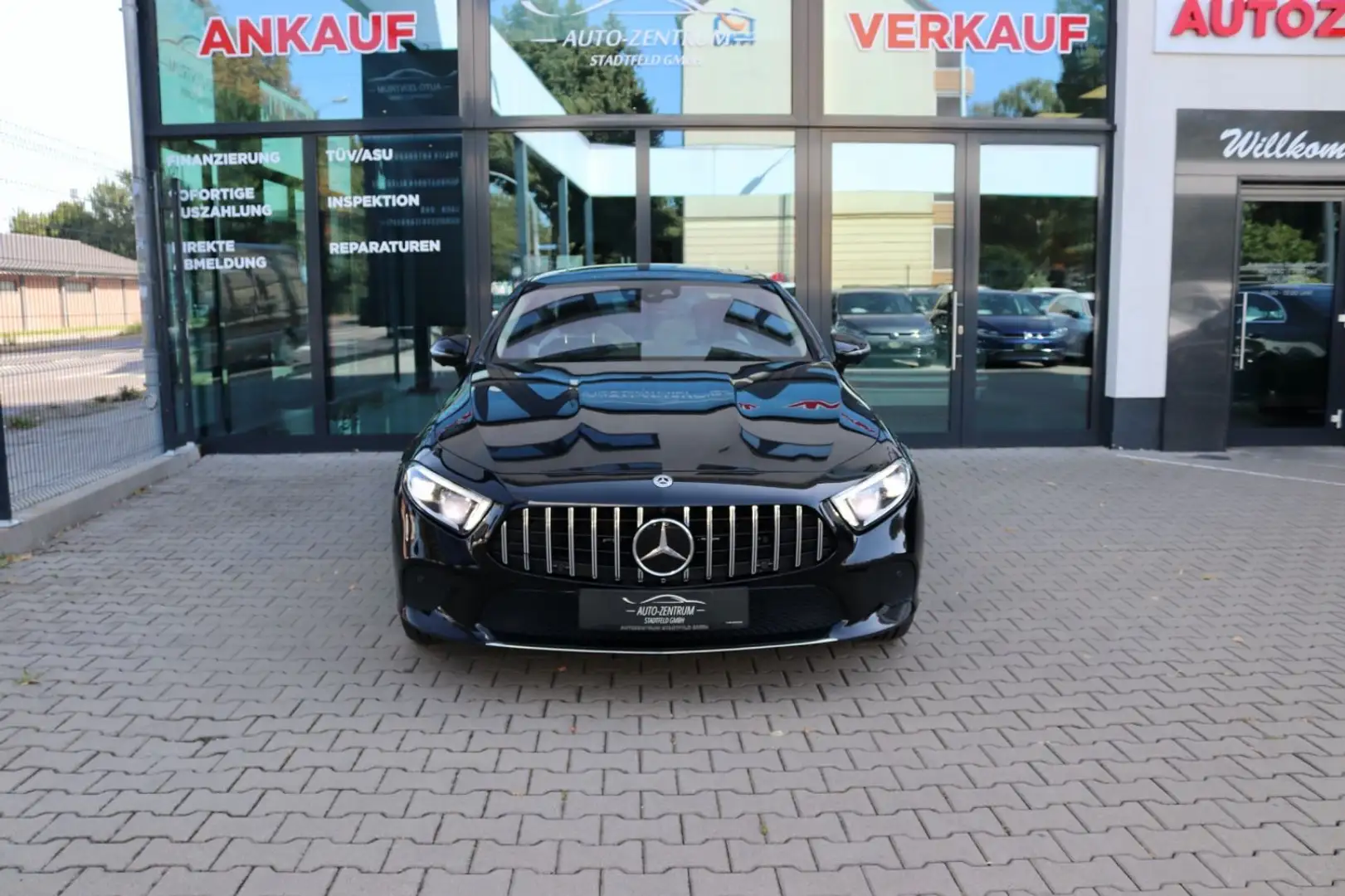 Mercedes-Benz CLS 400 d 4Matic HuD AHK Sitzbel. Glasdach 360° Noir - 2