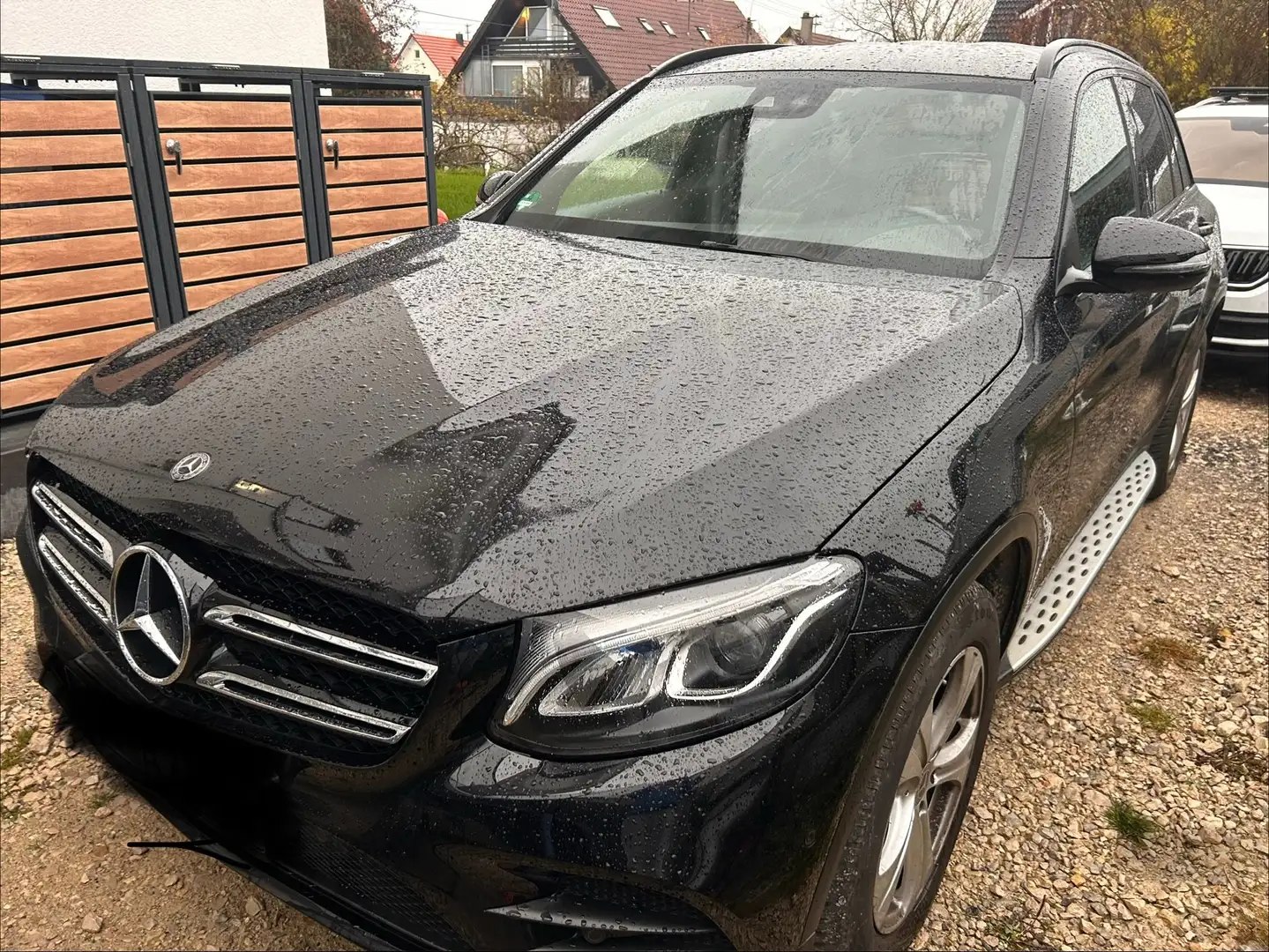 Mercedes-Benz GLC 220 GLC 220 d 4Matic 9G-TRONIC AMG Line Schwarz - 1