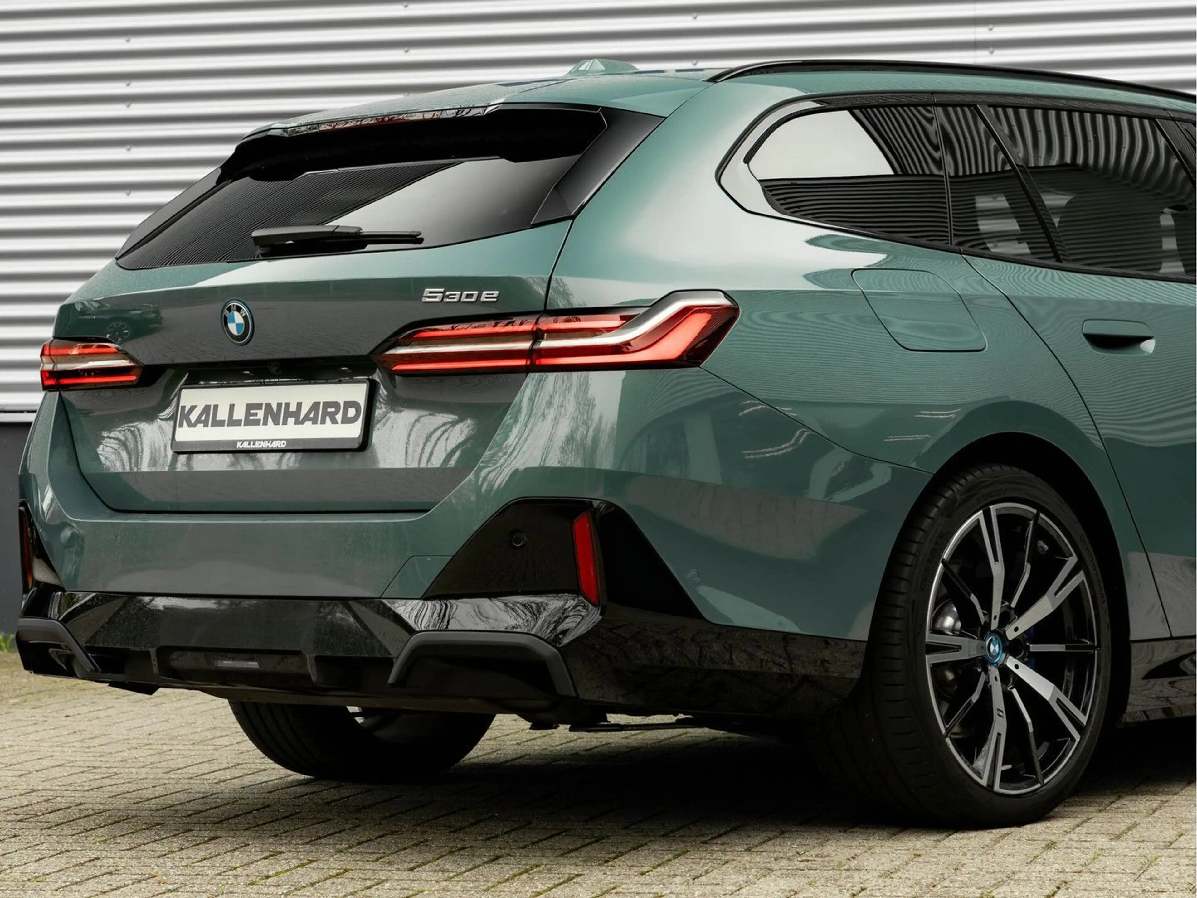 BMW 530 5-serie Touring 530e M-Sport - Pano - AHK - — photo 11