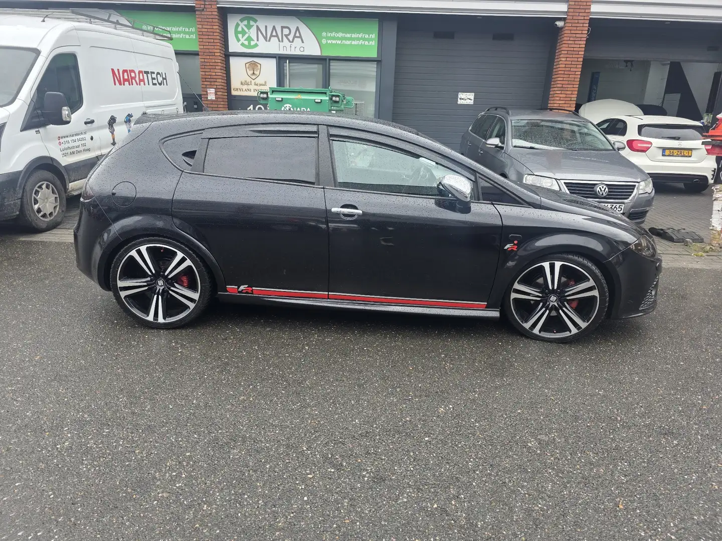 SEAT Leon 2.0 FSI Stylance Czarny - 2