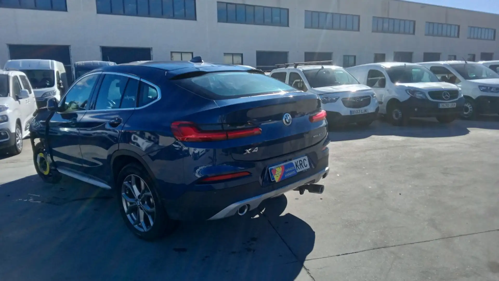 BMW X4 xDrive 20dA Bleu - 2