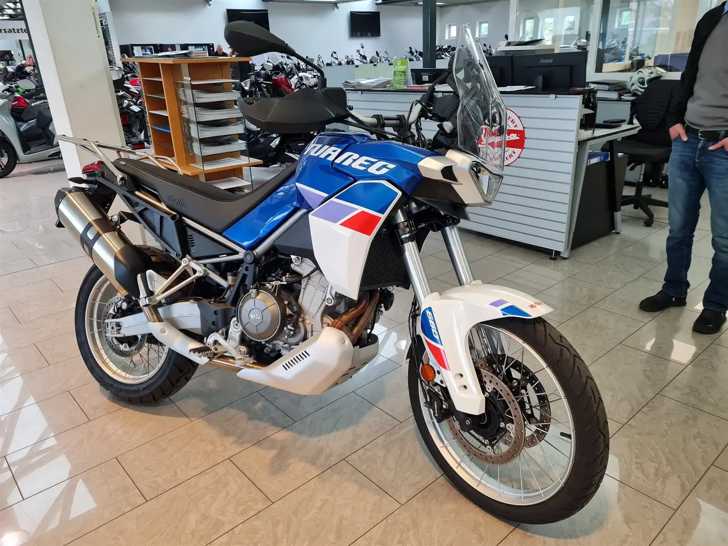 Aprilia Tuareg Blue - 1
