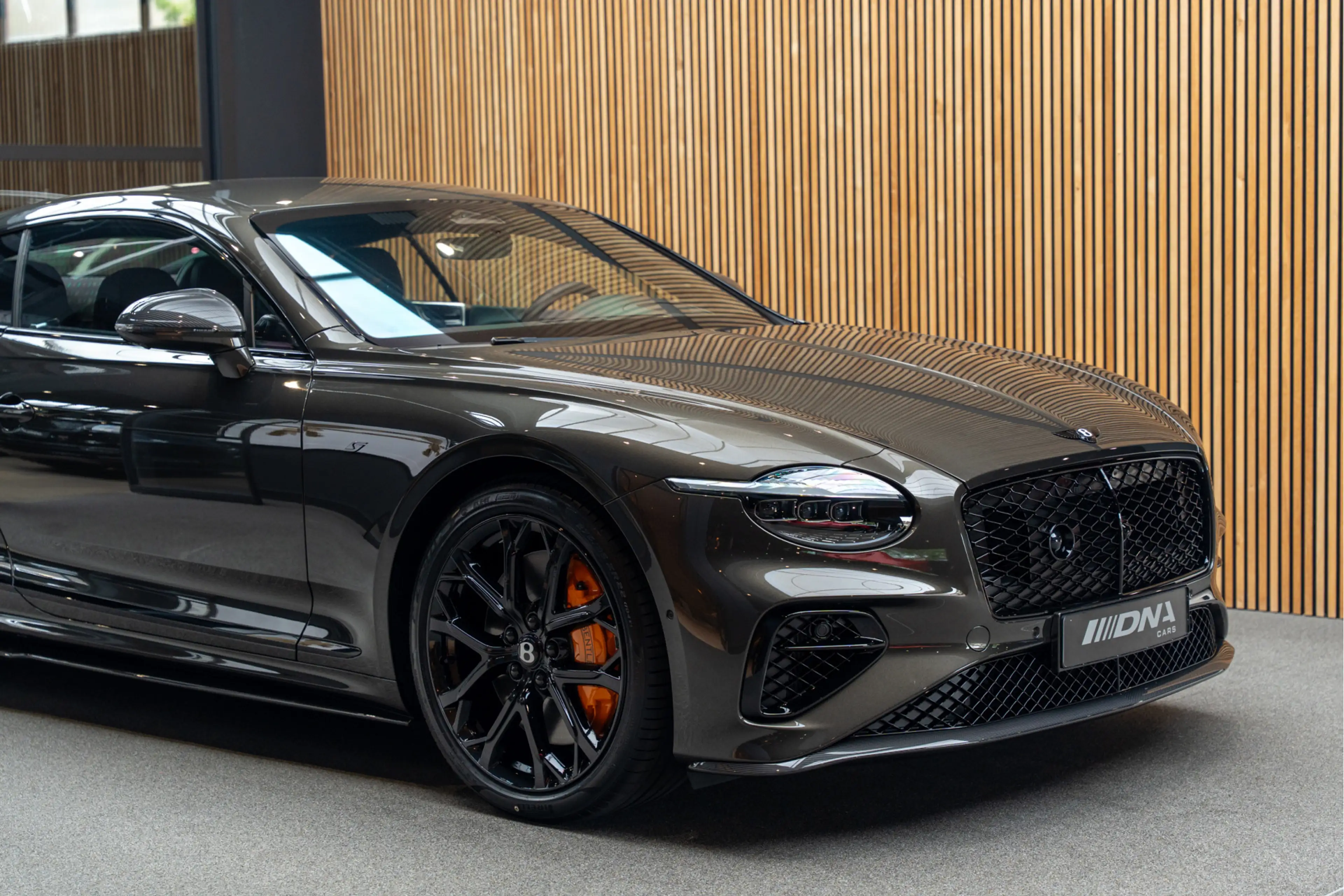 Bentley Continental GT S Carbon Styling Edition 4.0 V8 Hybrid GT S — photo 11