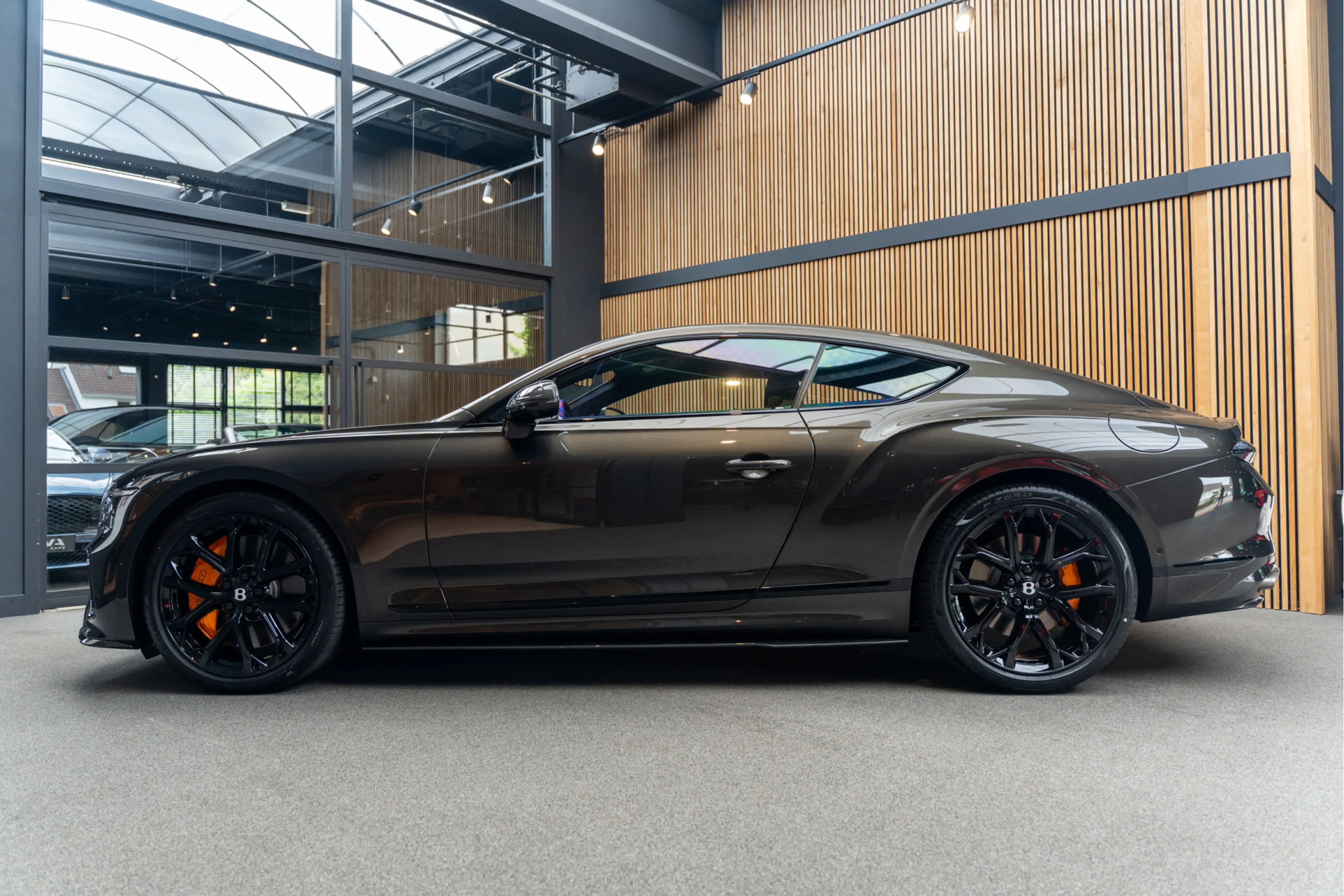 Bentley Continental GT S Carbon Styling Edition 4.0 V8 Hybrid GT S — photo 3