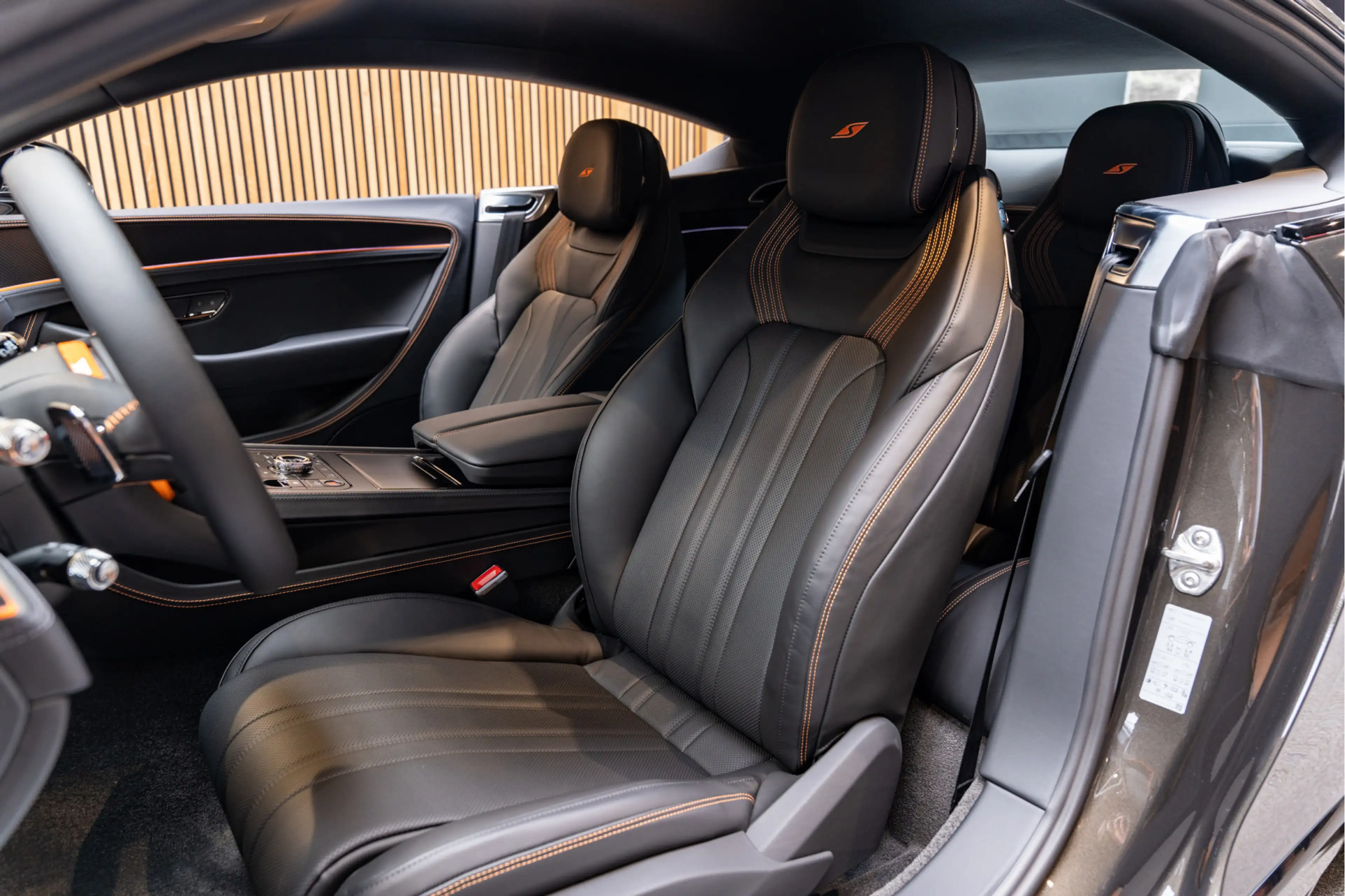 Bentley Continental GT S Carbon Styling Edition 4.0 V8 Hybrid GT S — photo 9