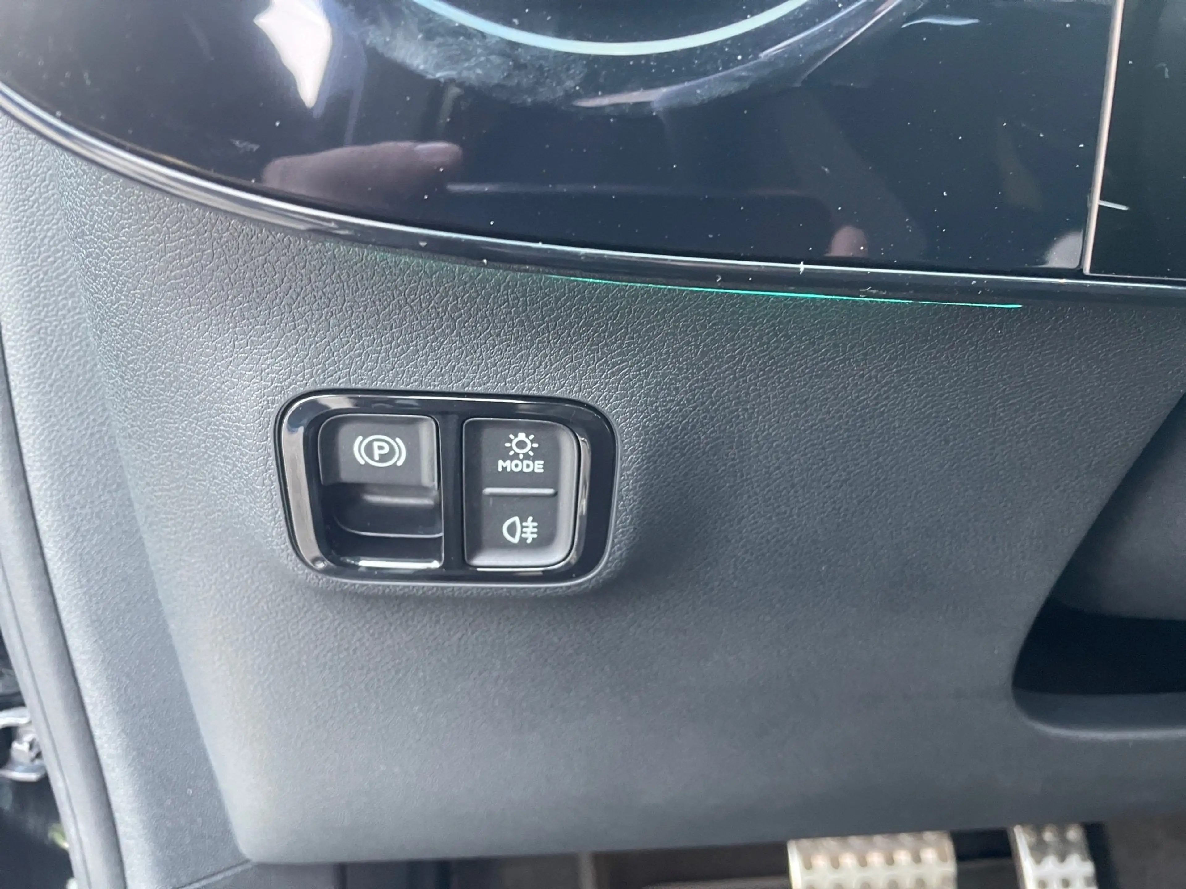 Mercedes-Benz GLB 250 + EQ Navi,Rückfahrkamera,Klimaautomatik — photo 14