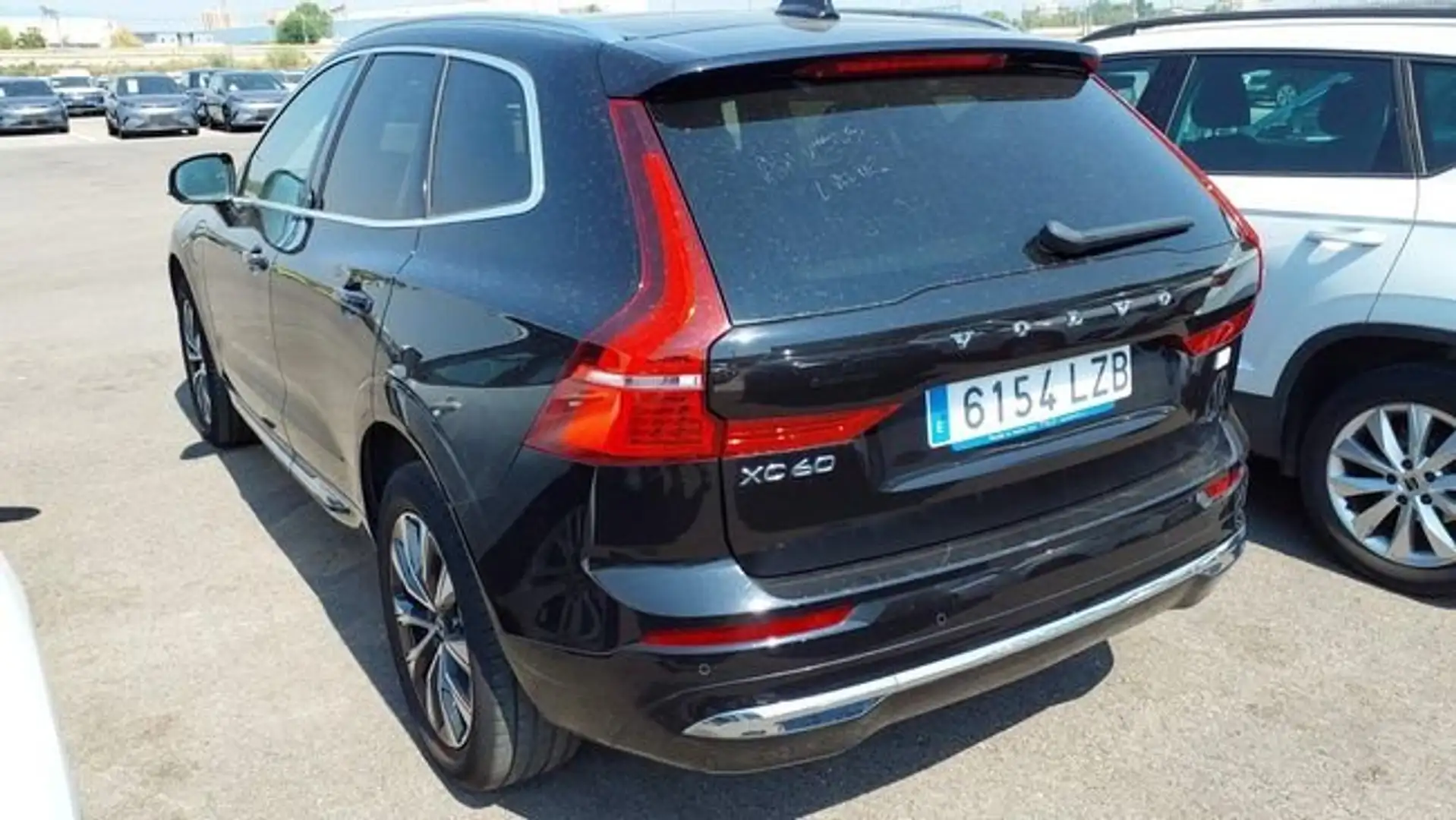 Volvo XC60 T6 Recharge Inscription Negro - 2