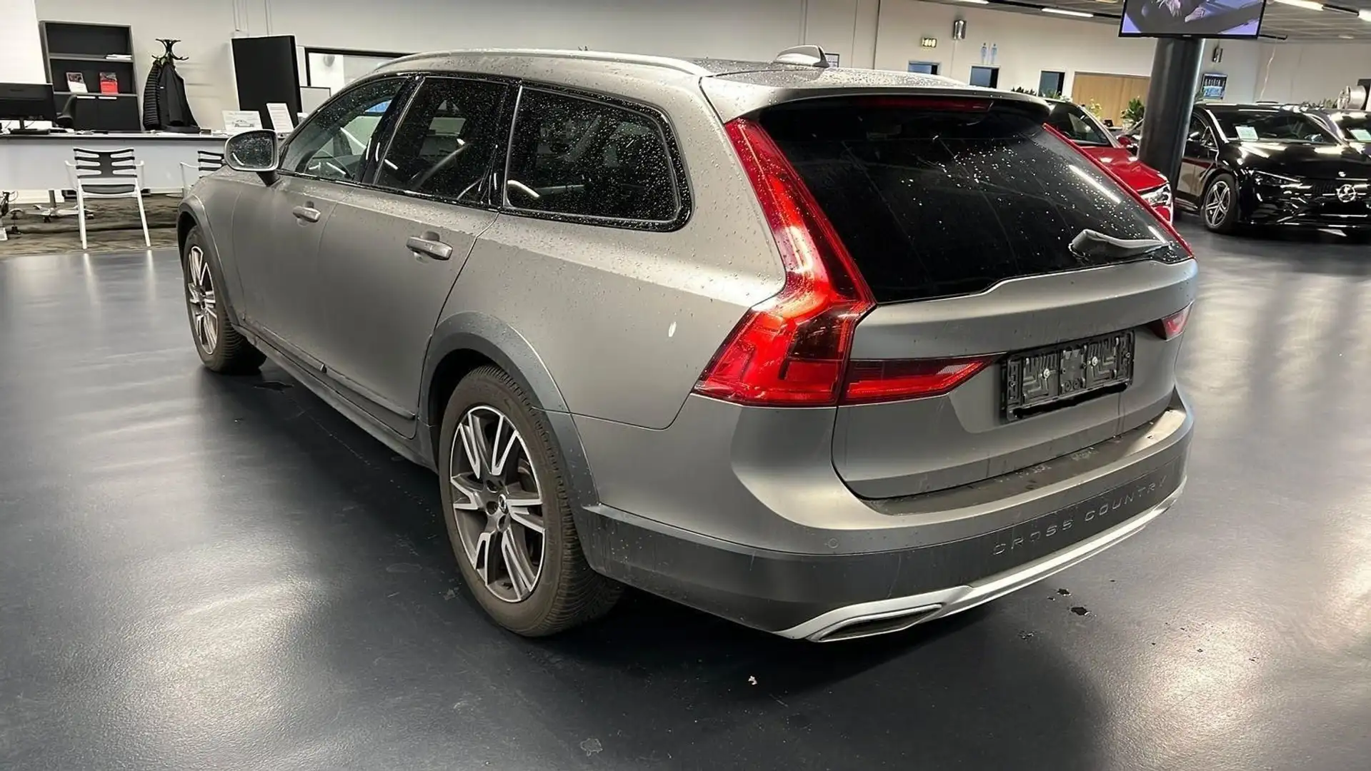 Volvo V90 Cross Country AWD Matt+Memory+Navi+19erLM Gri - 2