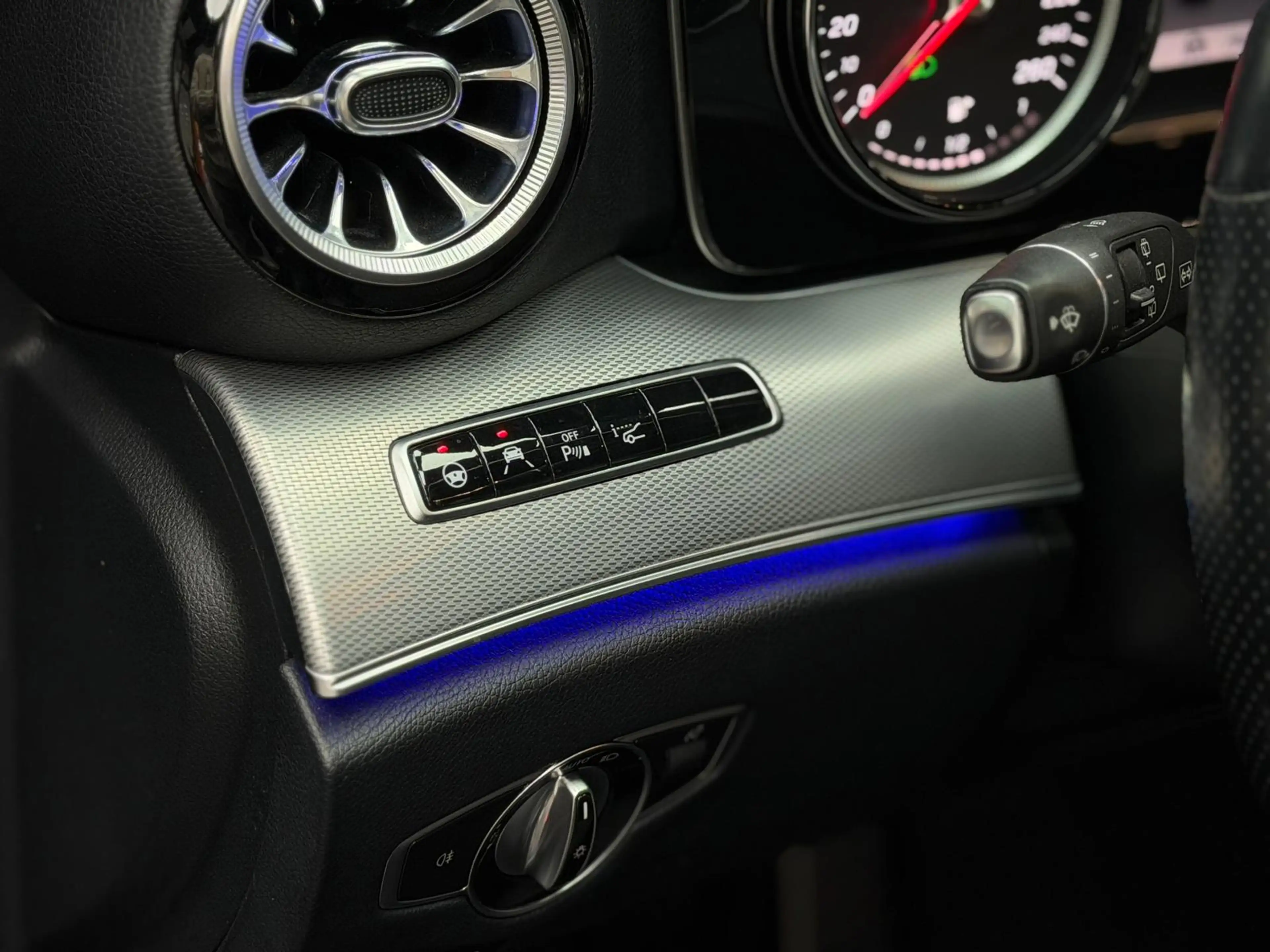 Mercedes-Benz E 400 d 4Matic AMG-LINE|KAM|LED|HUD|LM — photo 11