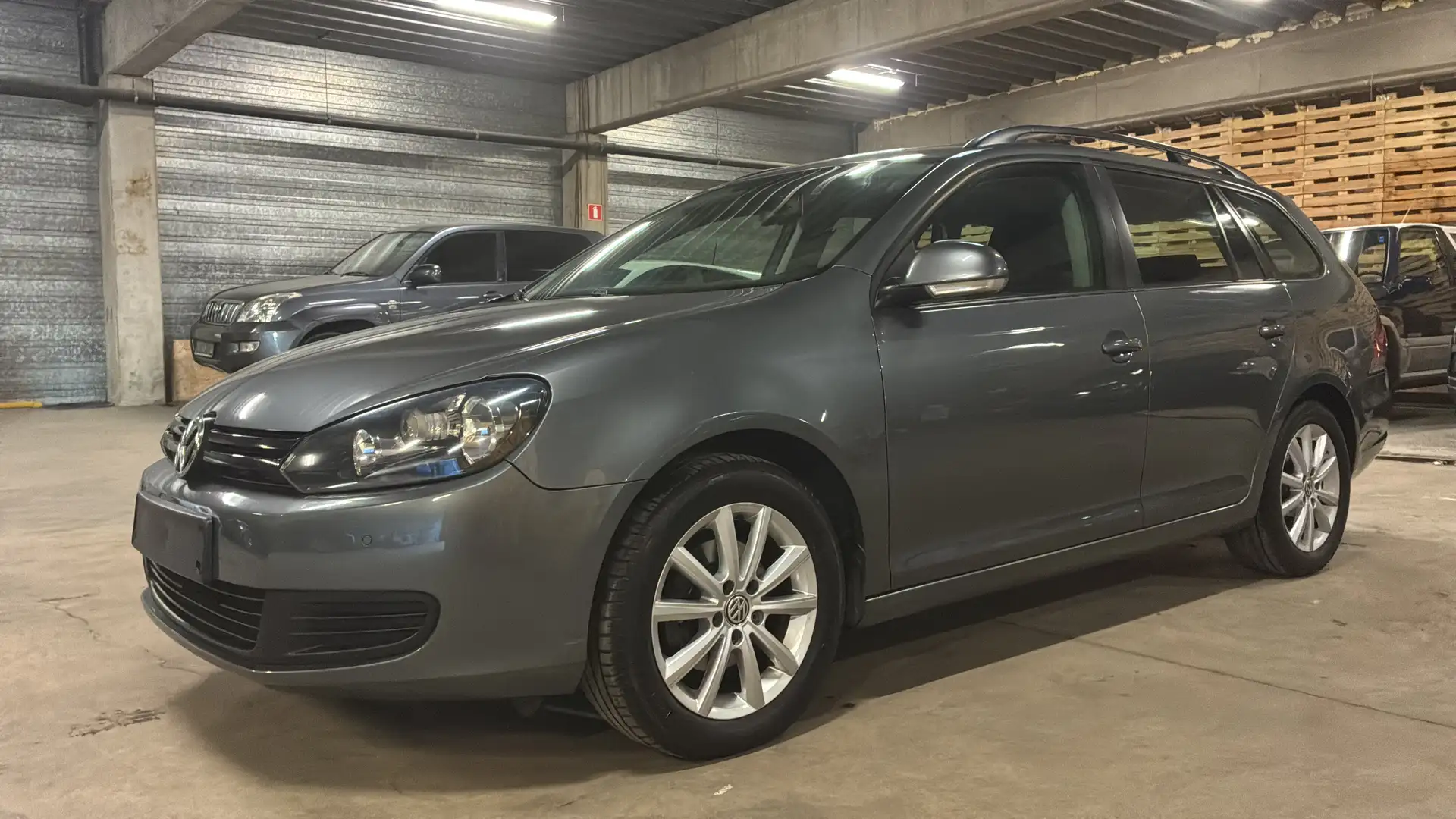 Volkswagen Golf ✅Golf 1.6 TDI DPF BlueMotion Technology Comfortlin Gris - 1