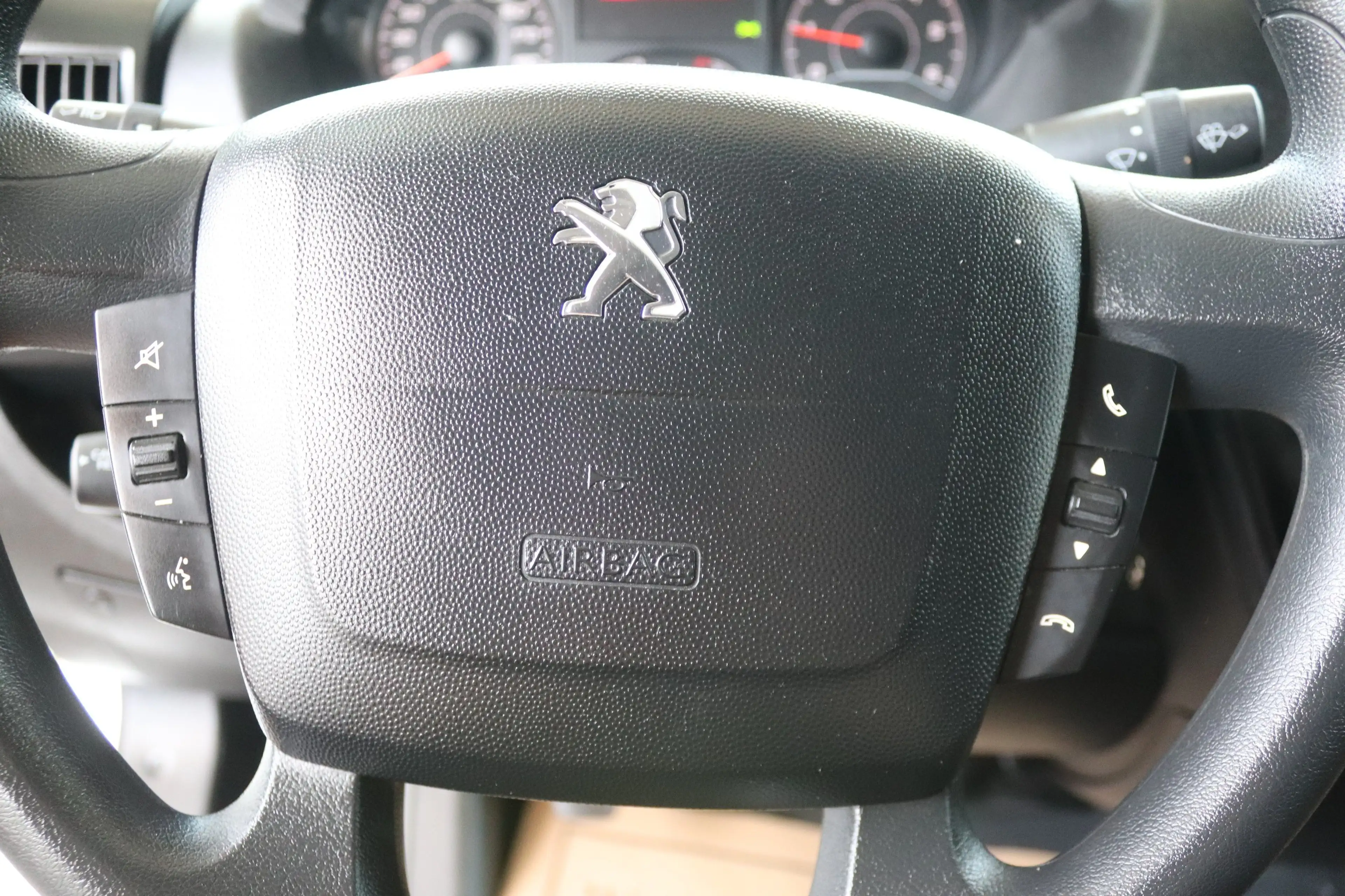 Peugeot Boxer L2H2 Kasten/€ 15.700,-netto/NAVI KAMERA TEL TEM — photo 15