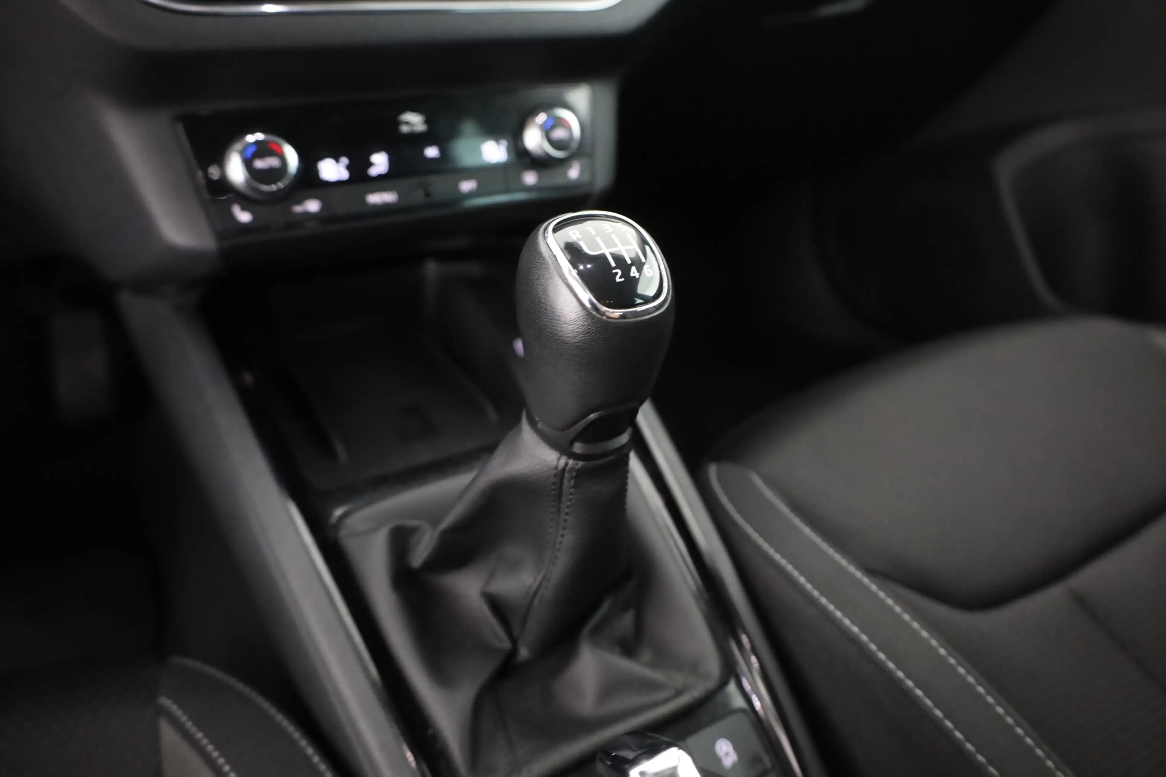 Skoda Scala 1.0 Ambition LED Navi Virtual Cockpit PDC — photo 14