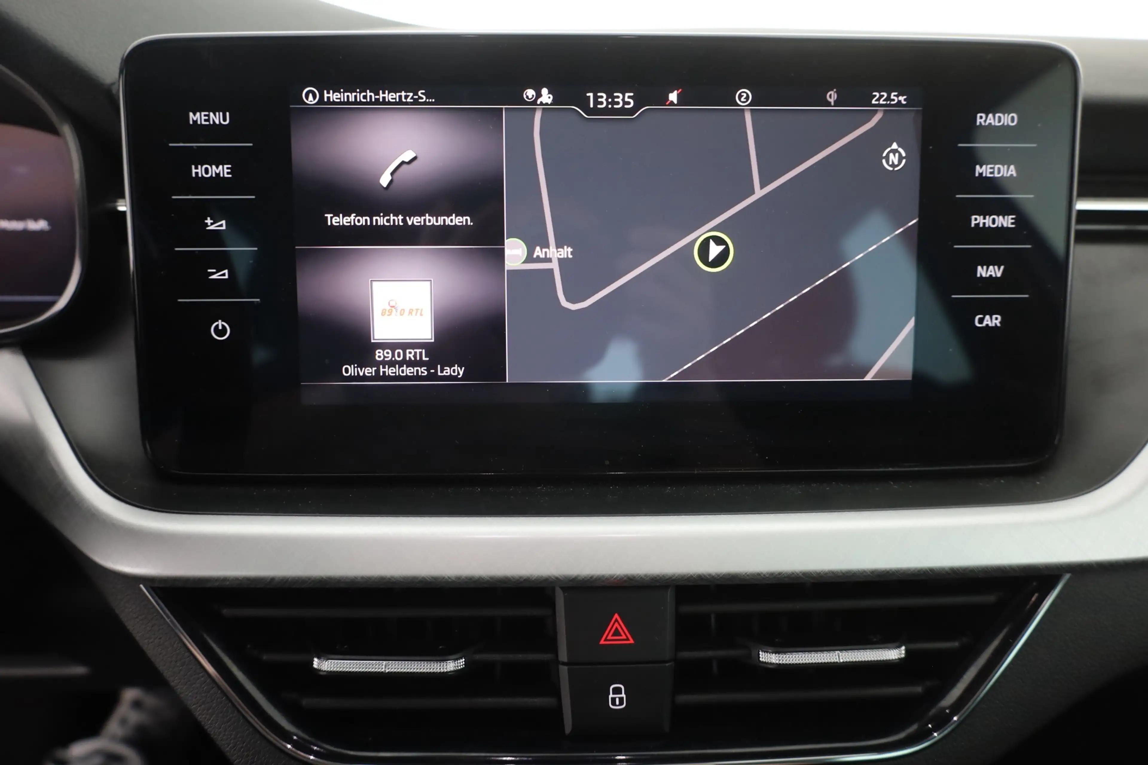 Skoda Scala 1.0 Ambition LED Navi Virtual Cockpit PDC — photo 11