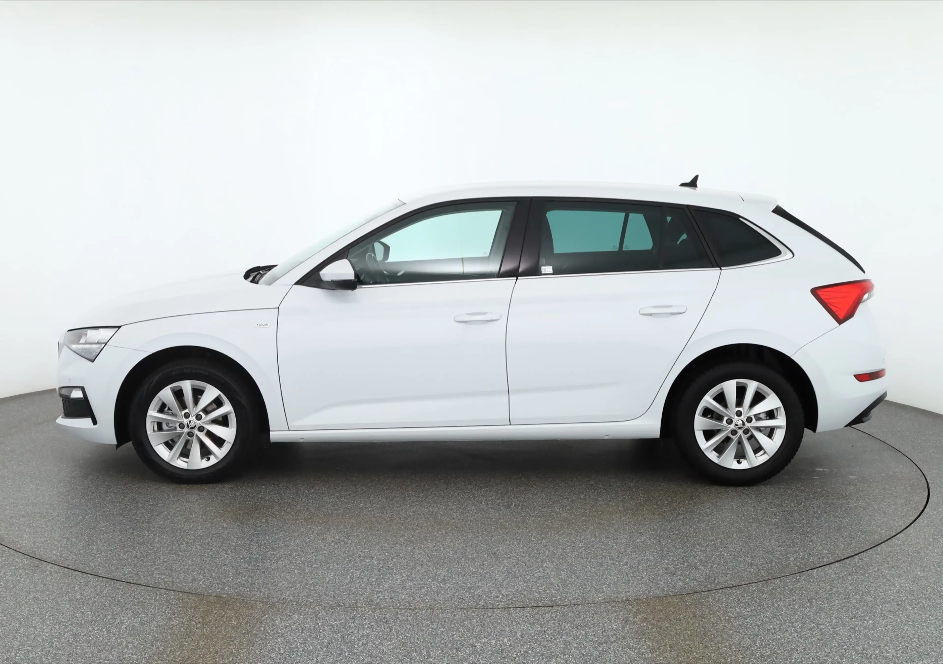 Skoda Scala 1.0 Ambition LED Navi Virtual Cockpit PDC — photo 2