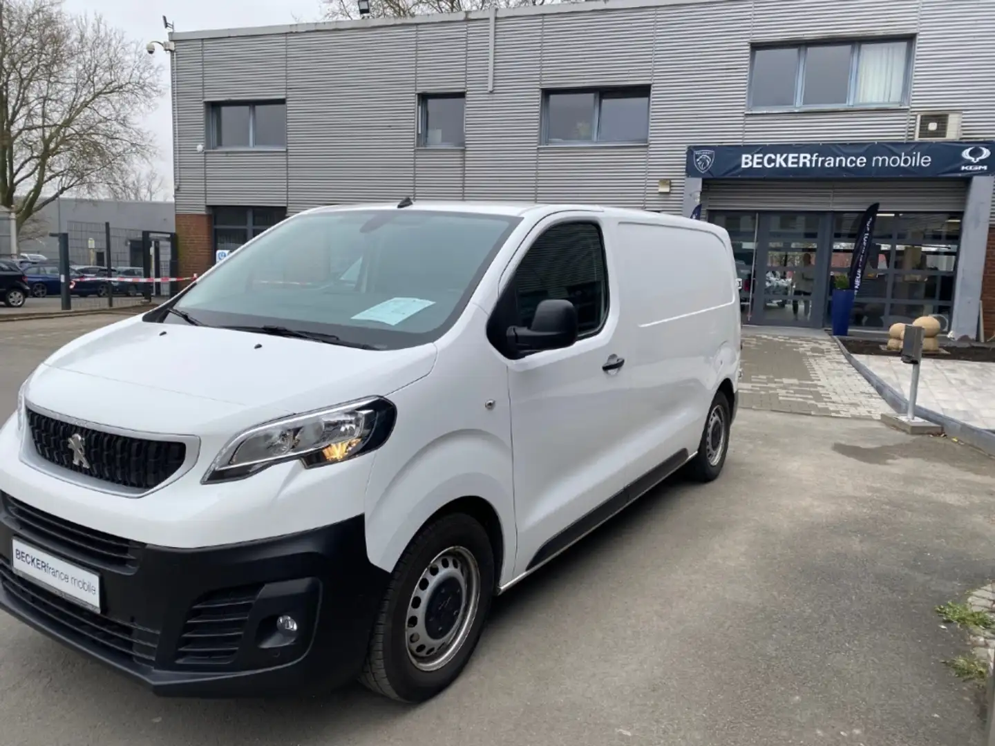 Peugeot Expert Kasten Premium L2 2.0 BlueHDi Avantage Edit Weiß - 2
