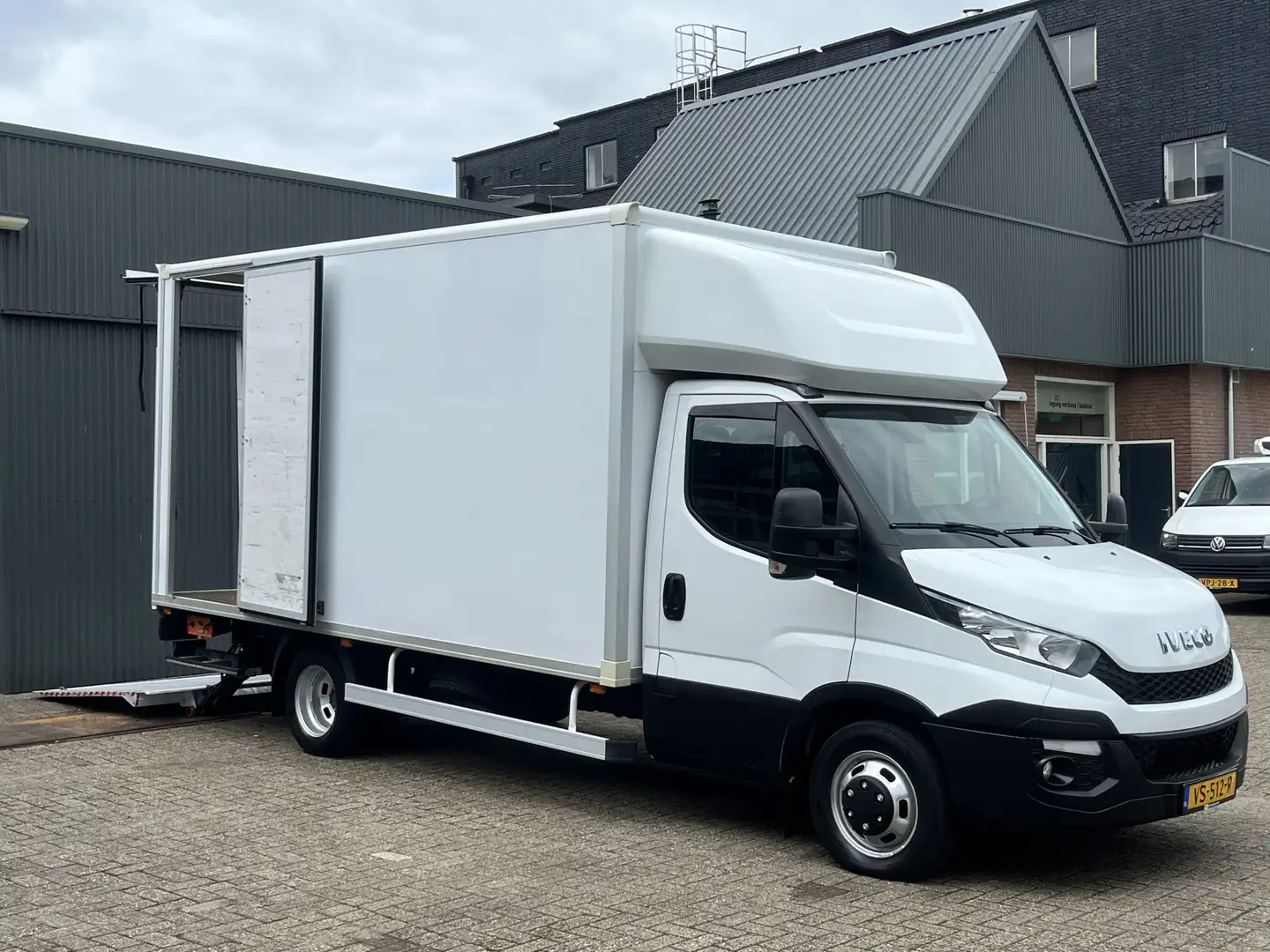 Iveco Daily 40C17V 3.0 1000kg laadklep Trekhaak 3500kg Trekgew Wit - 1