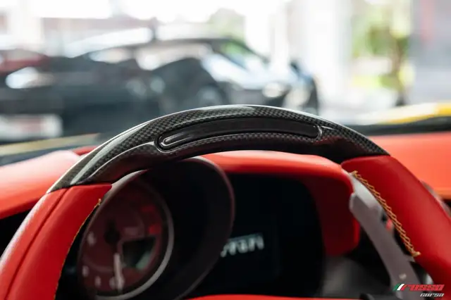 Ferrari F8 Tributo view 13