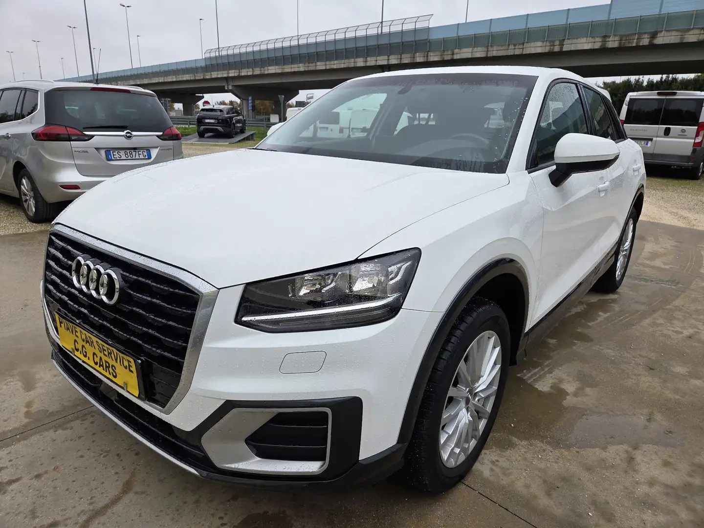Audi Q2 Q2 I 2017 1.6 tdi Design Blanc - 1