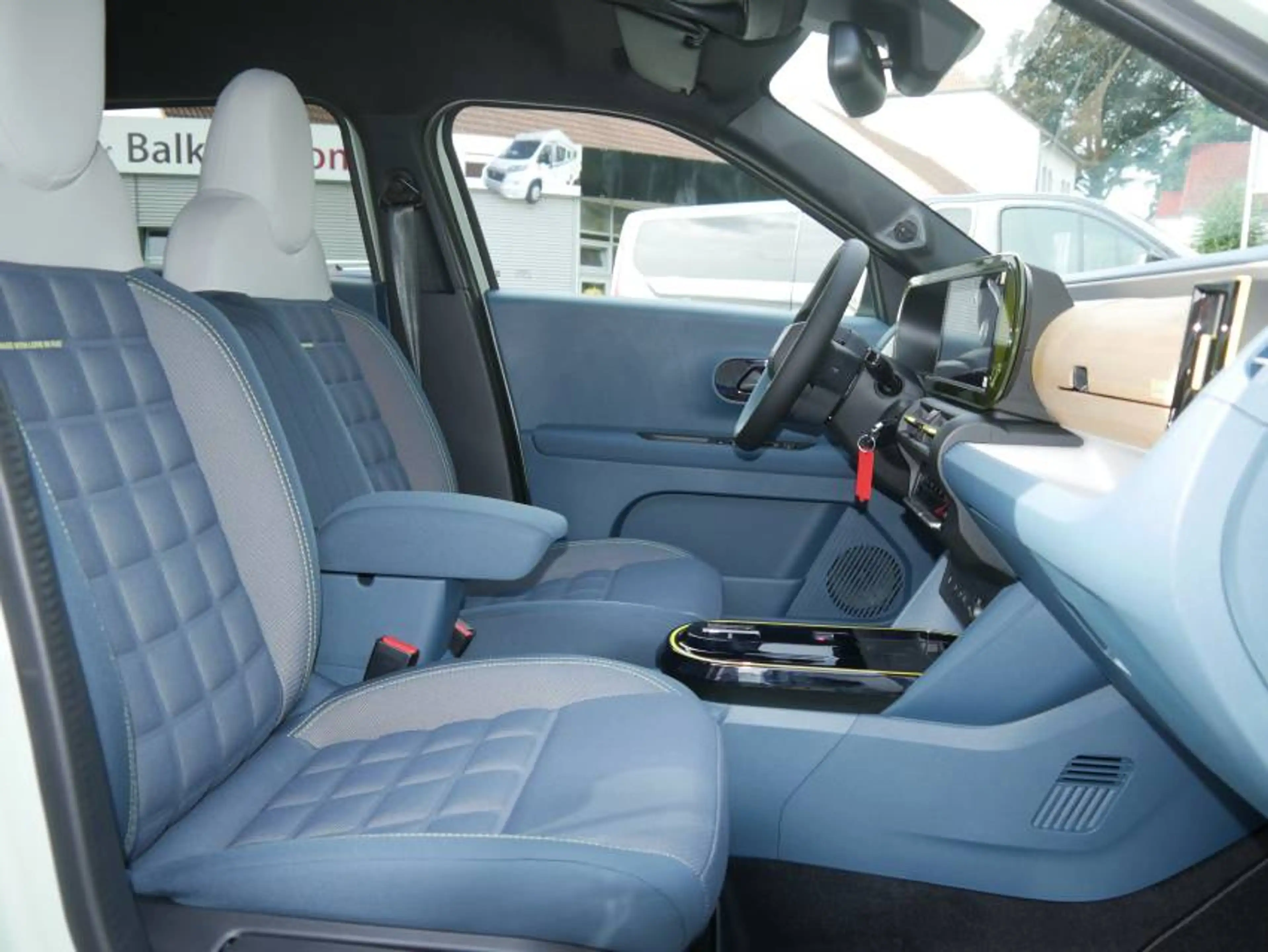 Fiat Grande Panda Hybrid la Prima Winterpaket (VOLL!) — photo 10